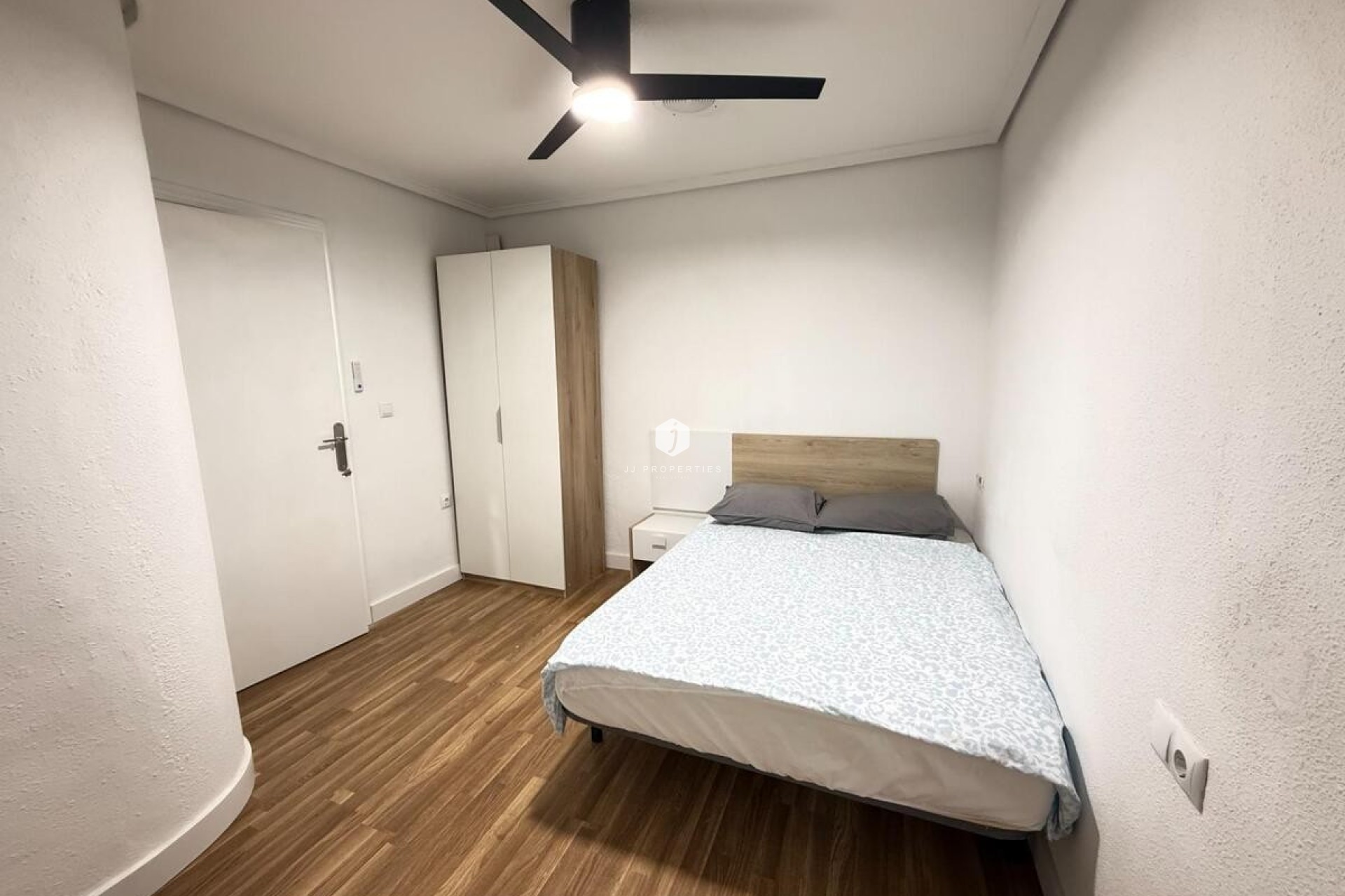 Tweedehands - Appartement / flat -
Torrevieja - Costa Blanca