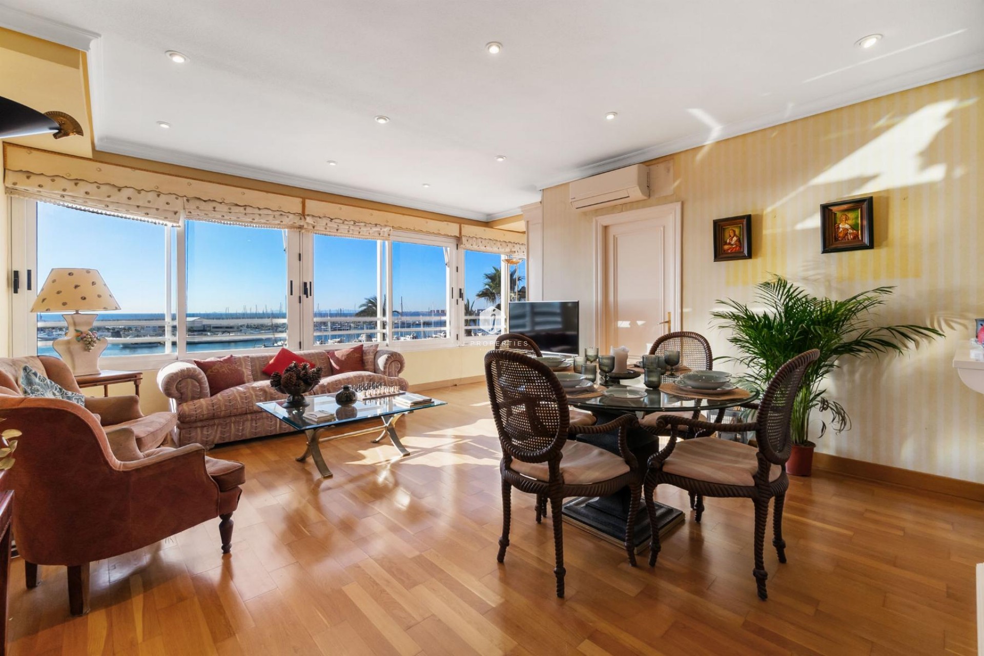 Tweedehands - Appartement / flat -
Torrevieja - Costa Blanca