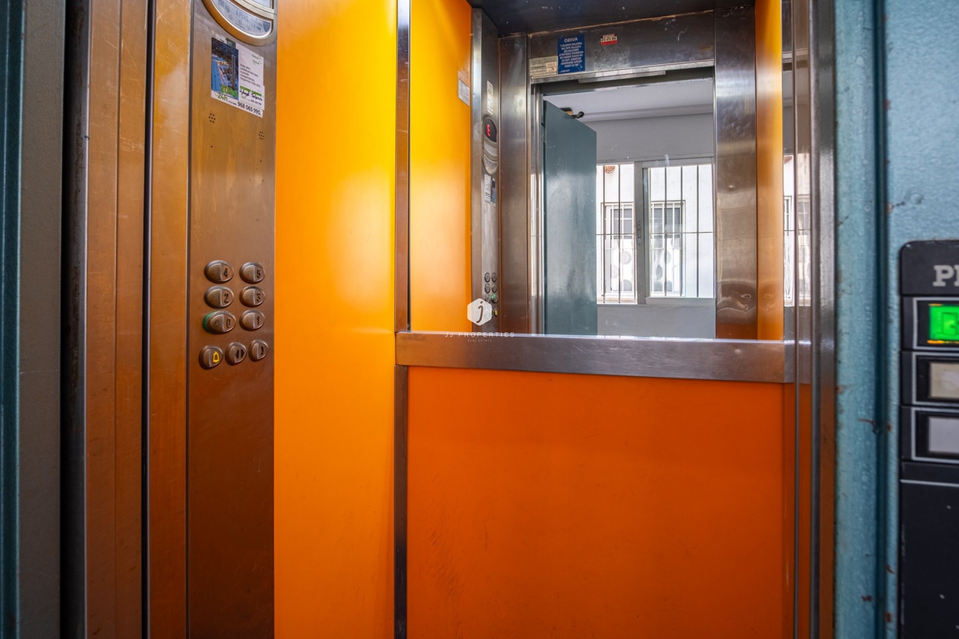 Tweedehands - Appartement / flat -
Torrevieja - Costa Blanca