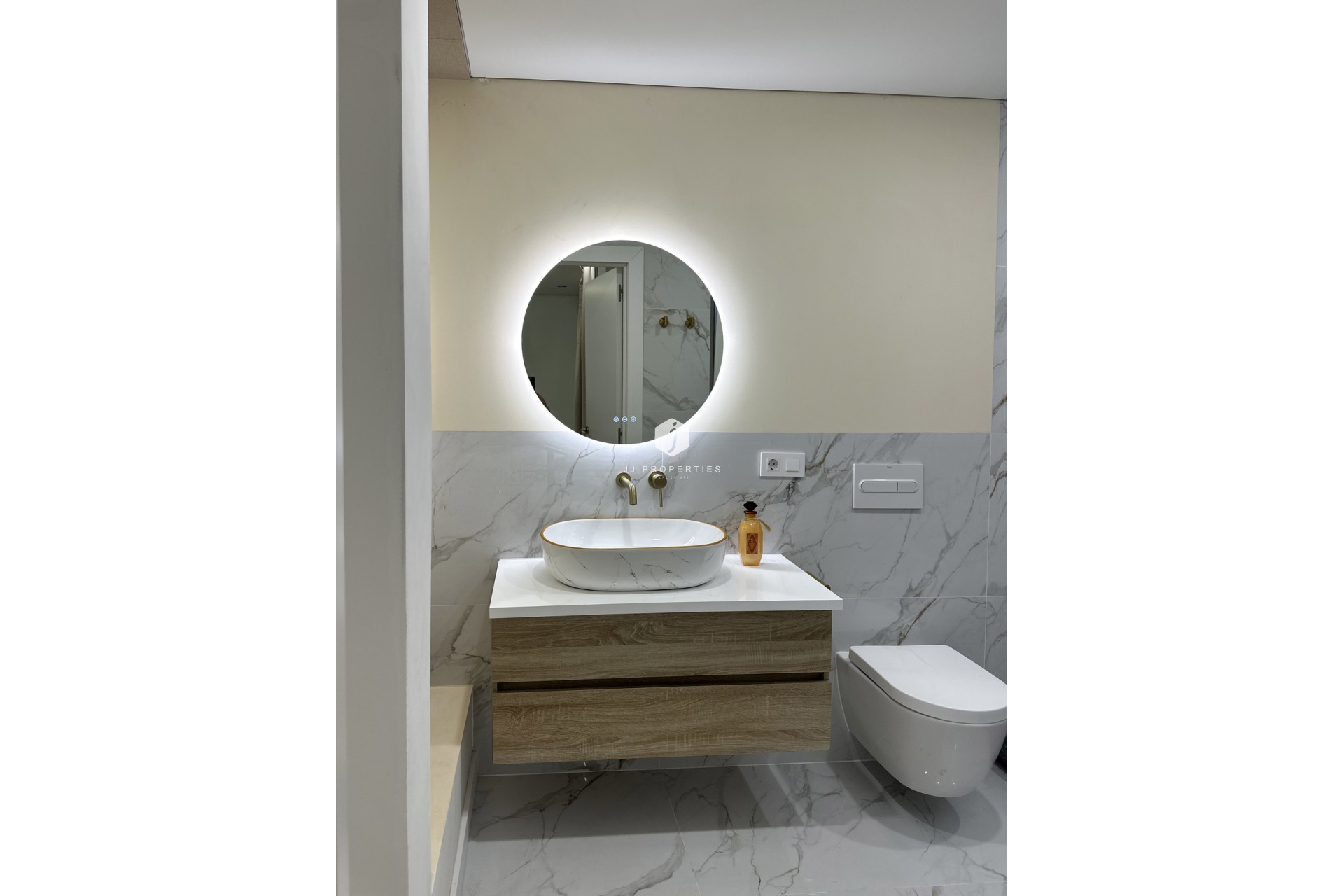 Tweedehands - Appartement / flat -
Torrevieja - Costa Blanca