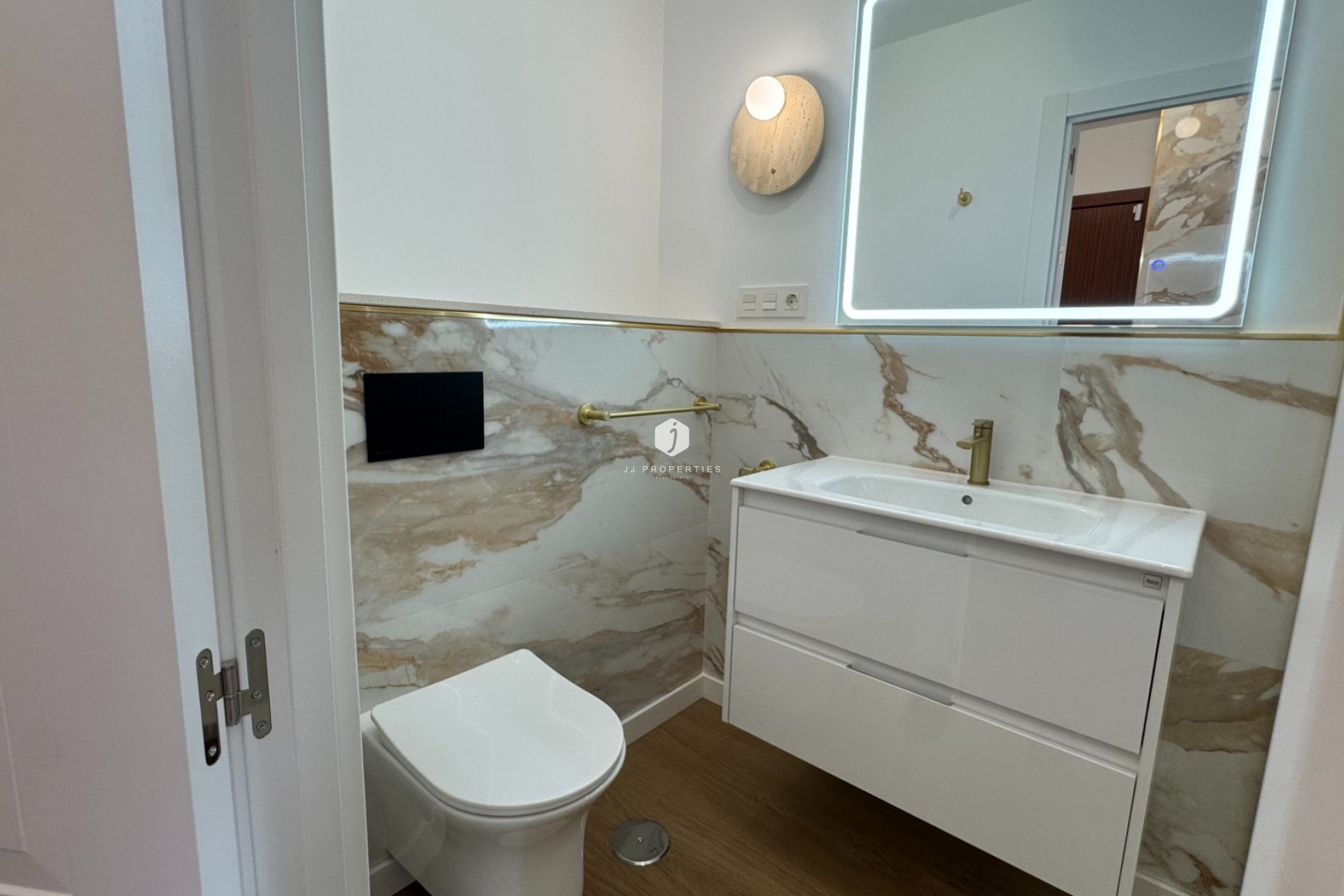 Tweedehands - Appartement / flat -
Torrevieja - Costa Blanca