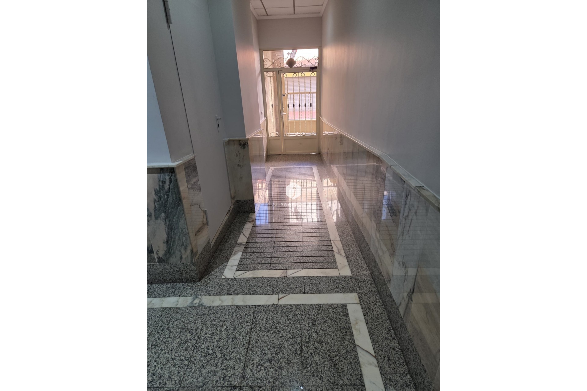 Tweedehands - Appartement / flat -
Torrevieja - Costa Blanca