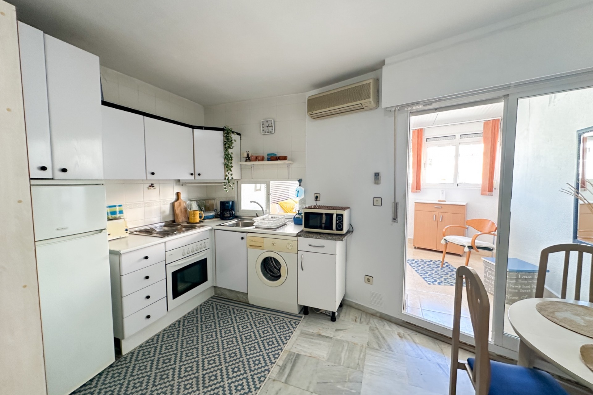 Tweedehands - Appartement / flat -
Torrevieja - Costa Blanca