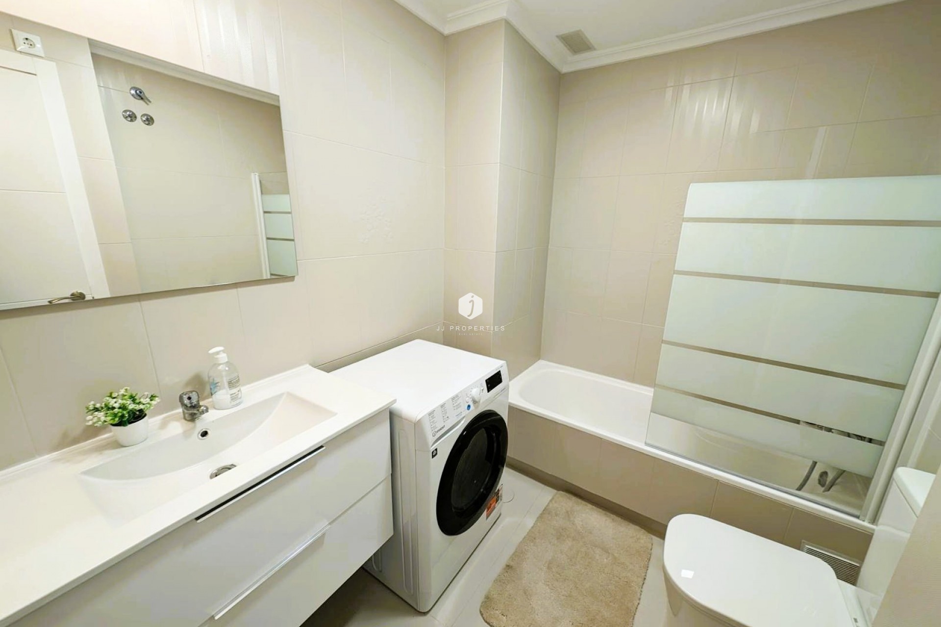 Tweedehands - Appartement / flat -
Torrevieja - Costa Blanca