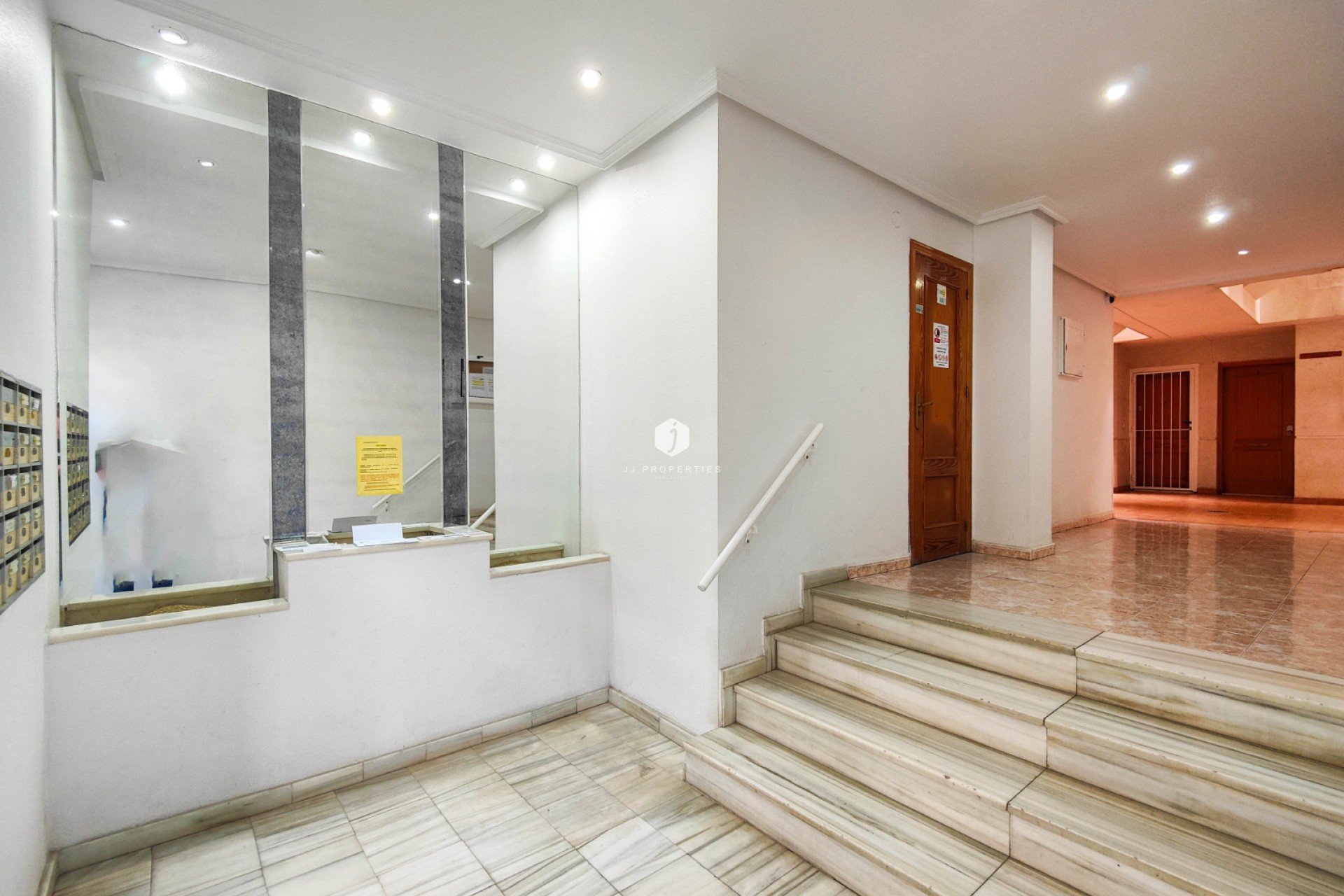 Tweedehands - Appartement / flat -
Torrevieja - Costa Blanca