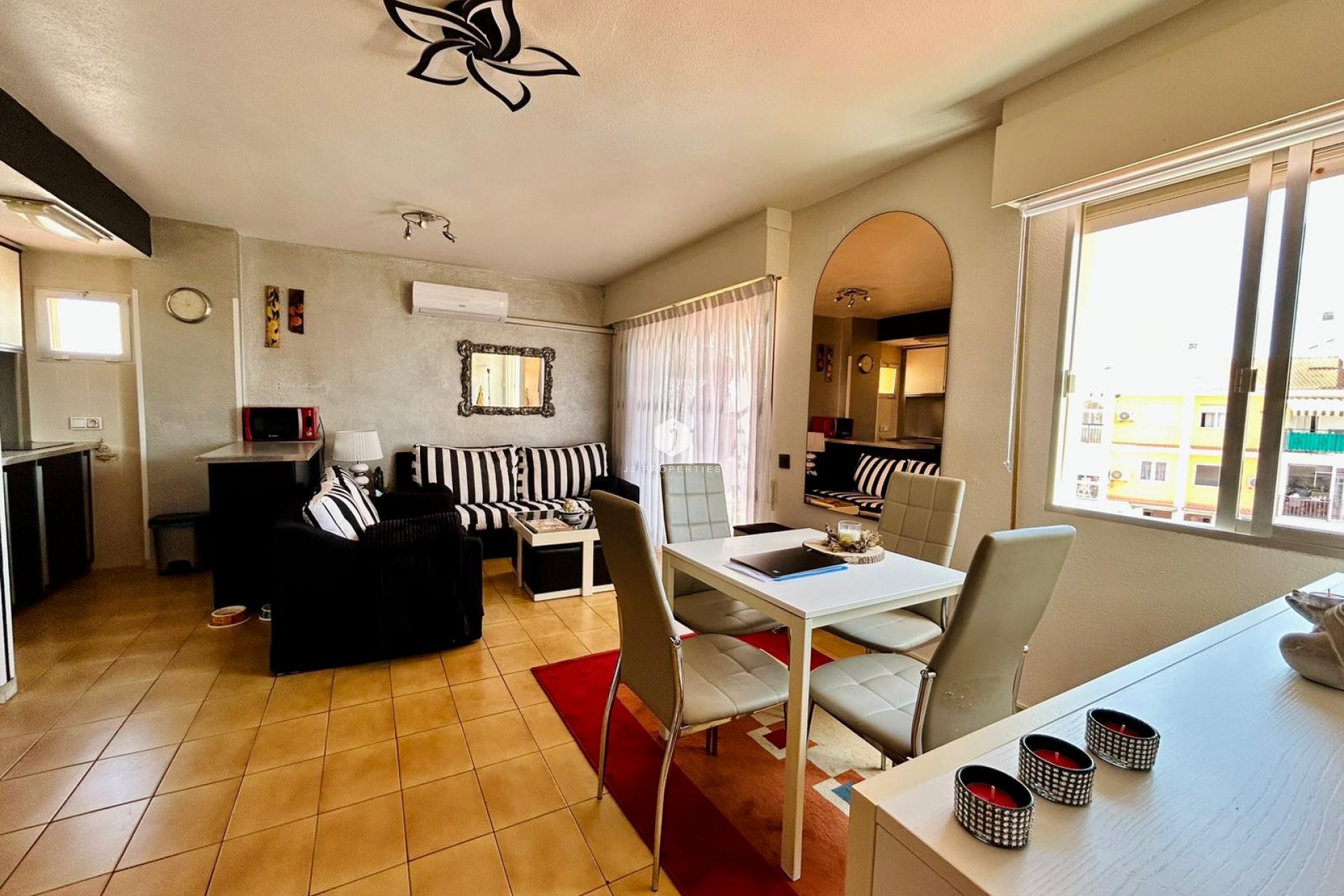 Tweedehands - Appartement / flat -
Torrevieja - Costa Blanca