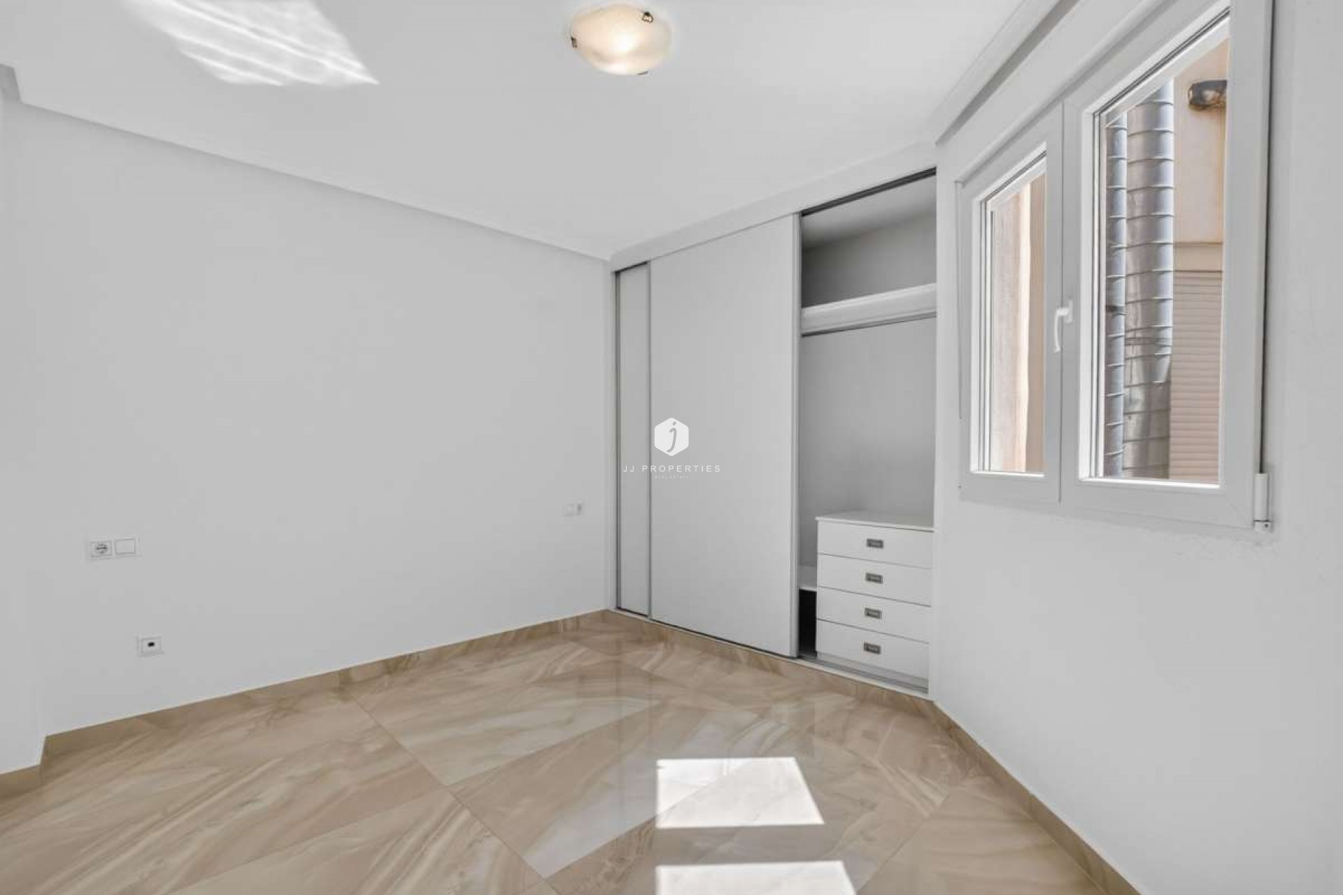 Tweedehands - Appartement / flat -
Torrevieja - Costa Blanca