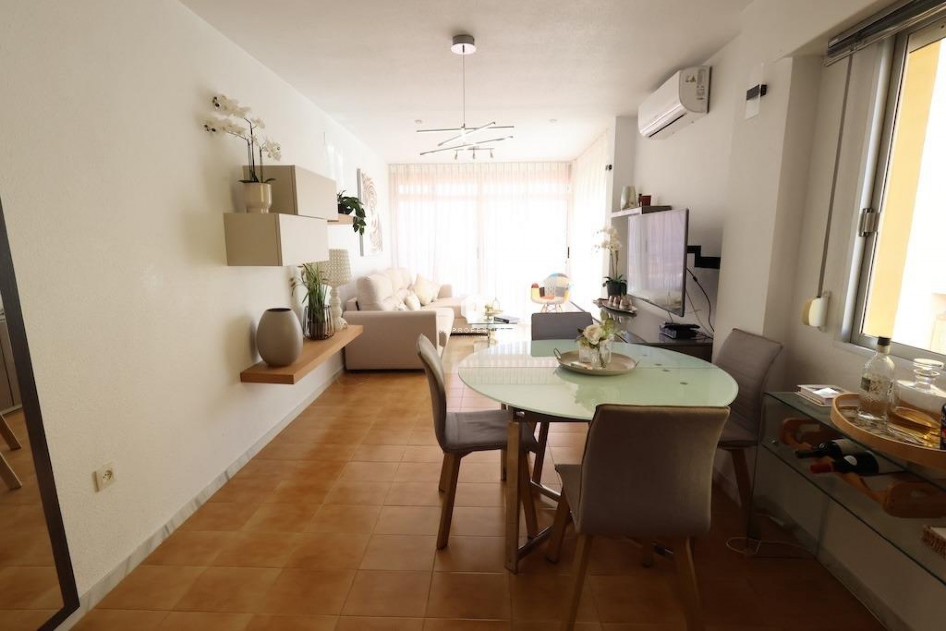 Tweedehands - Appartement / flat -
Torrevieja - Costa Blanca