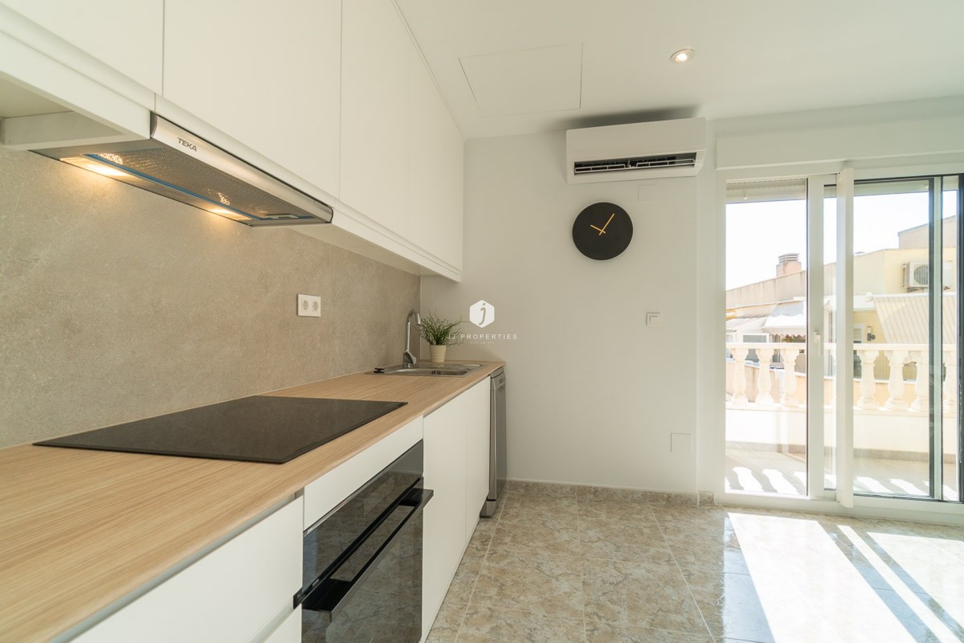 Tweedehands - Appartement / flat -
Torrevieja - Costa Blanca