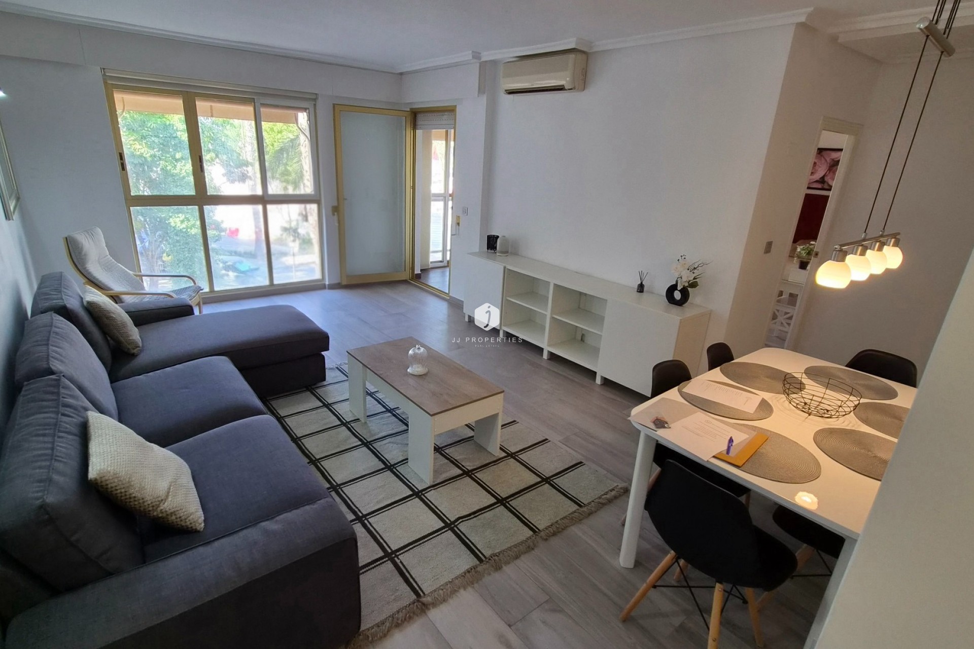 Tweedehands - Appartement / flat -
Torrevieja - Costa Blanca