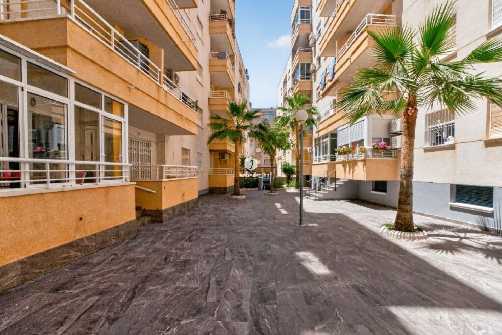 Tweedehands - Appartement / flat -
Torrevieja - Costa Blanca