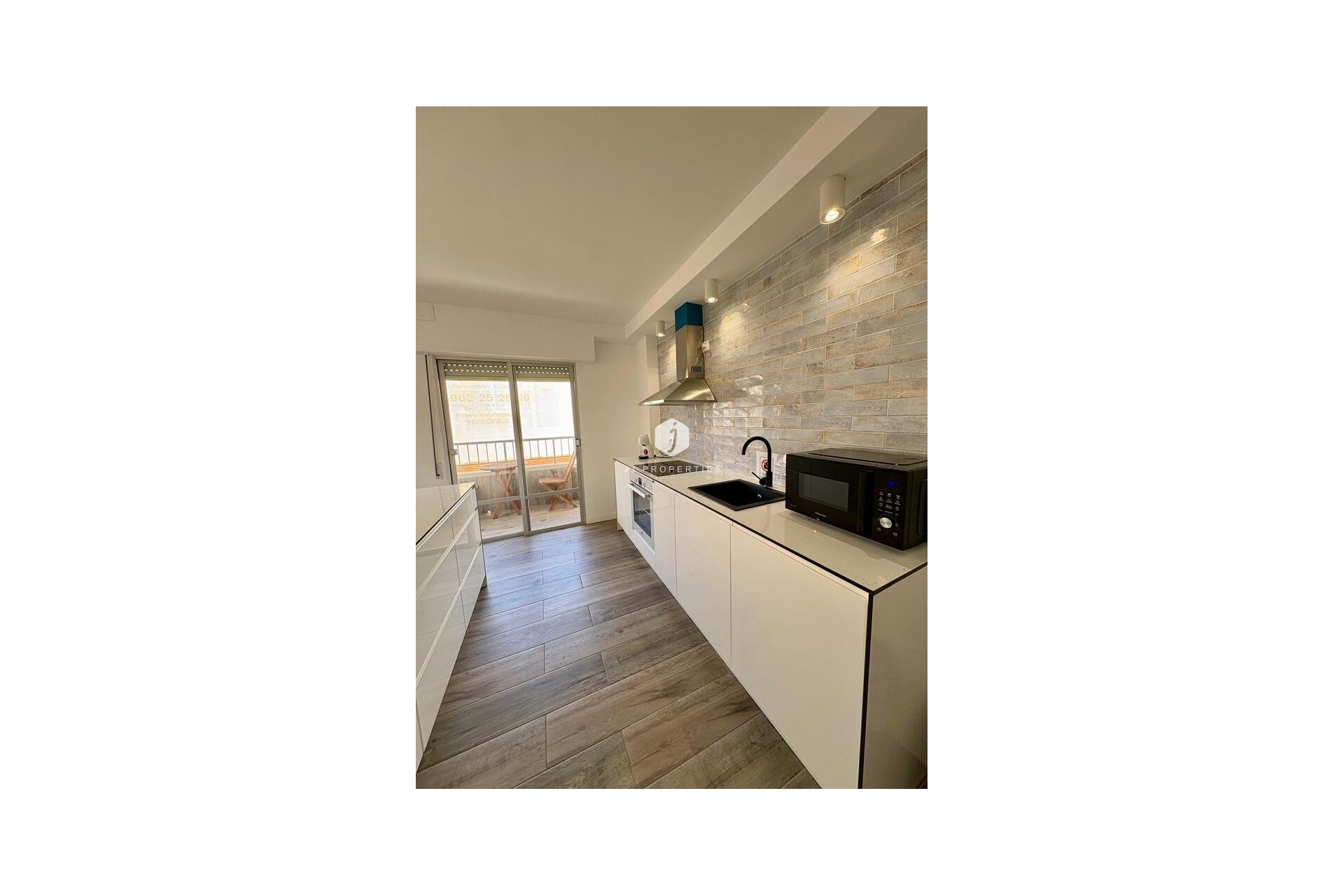 Tweedehands - Appartement / flat -
Torrevieja - Costa Blanca