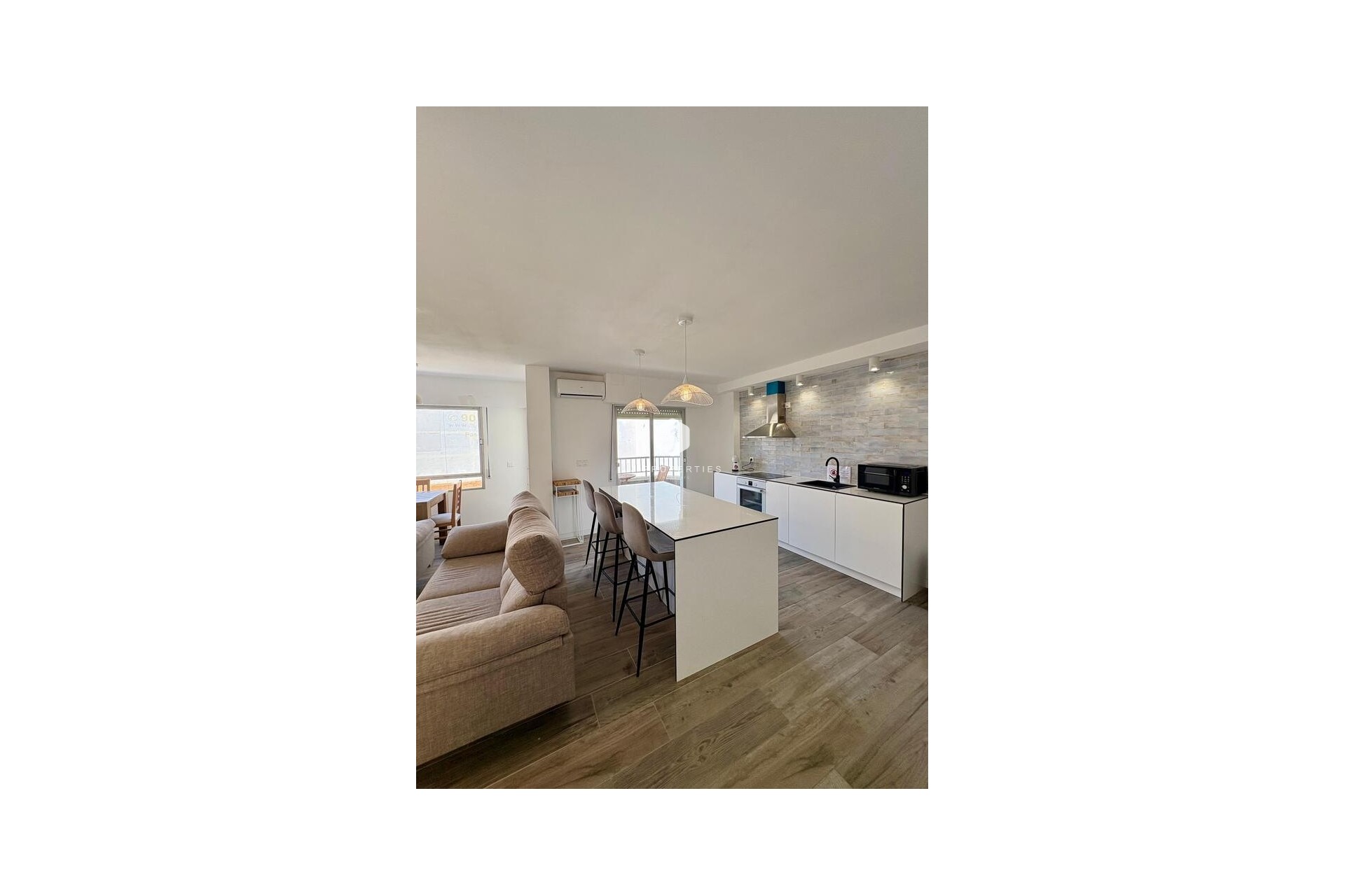 Tweedehands - Appartement / flat -
Torrevieja - Costa Blanca