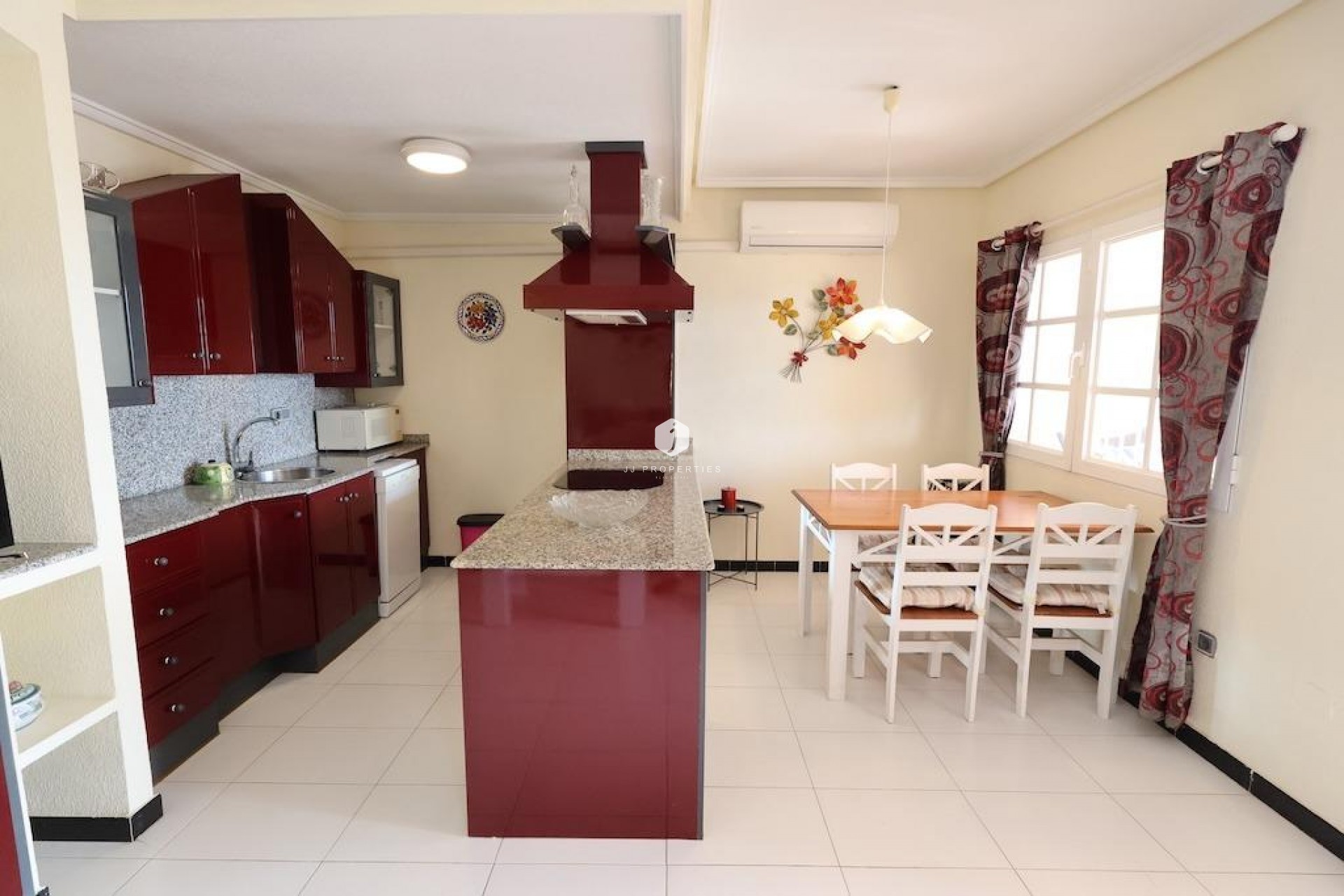 Tweedehands - Appartement / flat -
Torrevieja - Costa Blanca