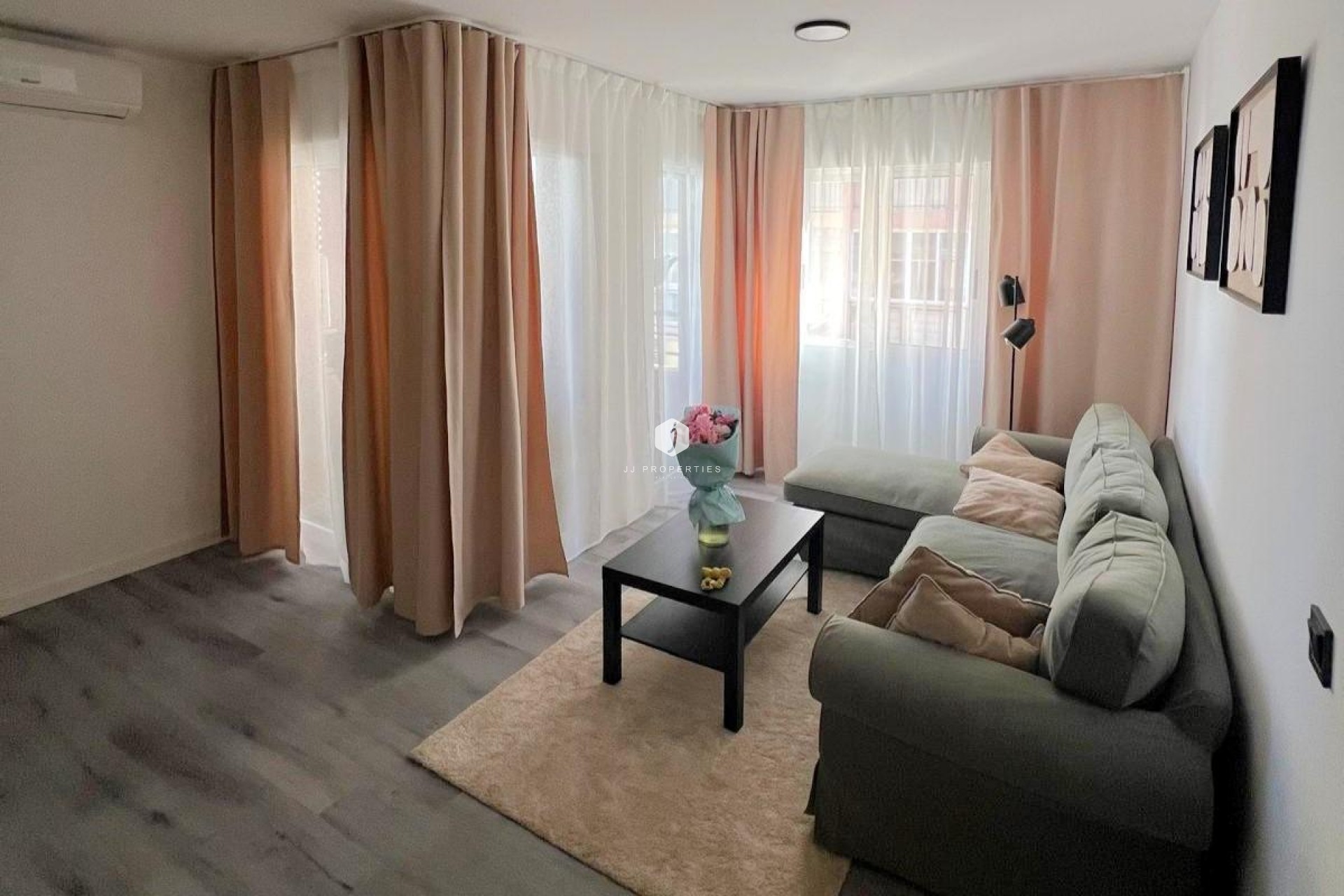 Tweedehands - Appartement / flat -
Torrevieja - Curva Del Palangre