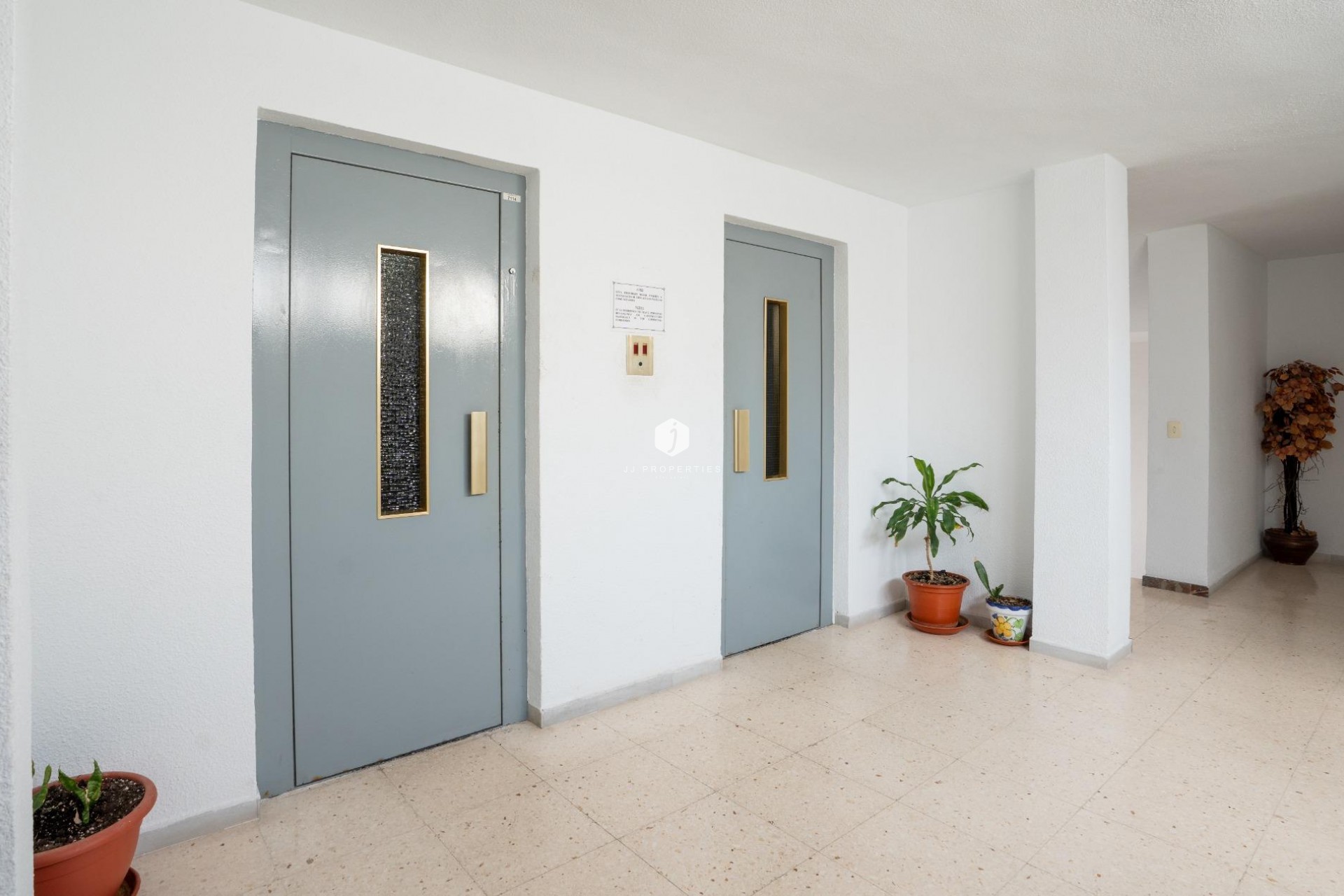 Tweedehands - Appartement / flat -
Torrevieja - El Acequión - Los Náufragos