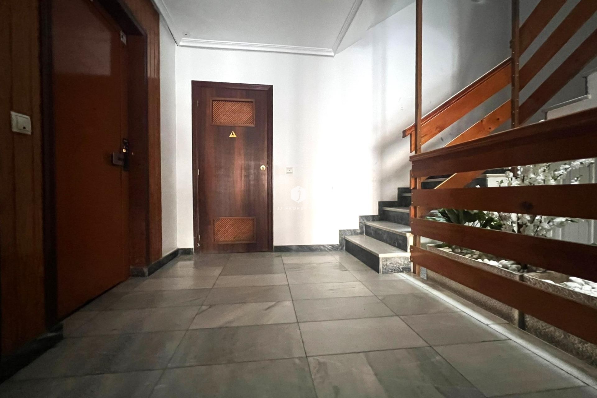 Tweedehands - Appartement / flat -
Torrevieja - El molino