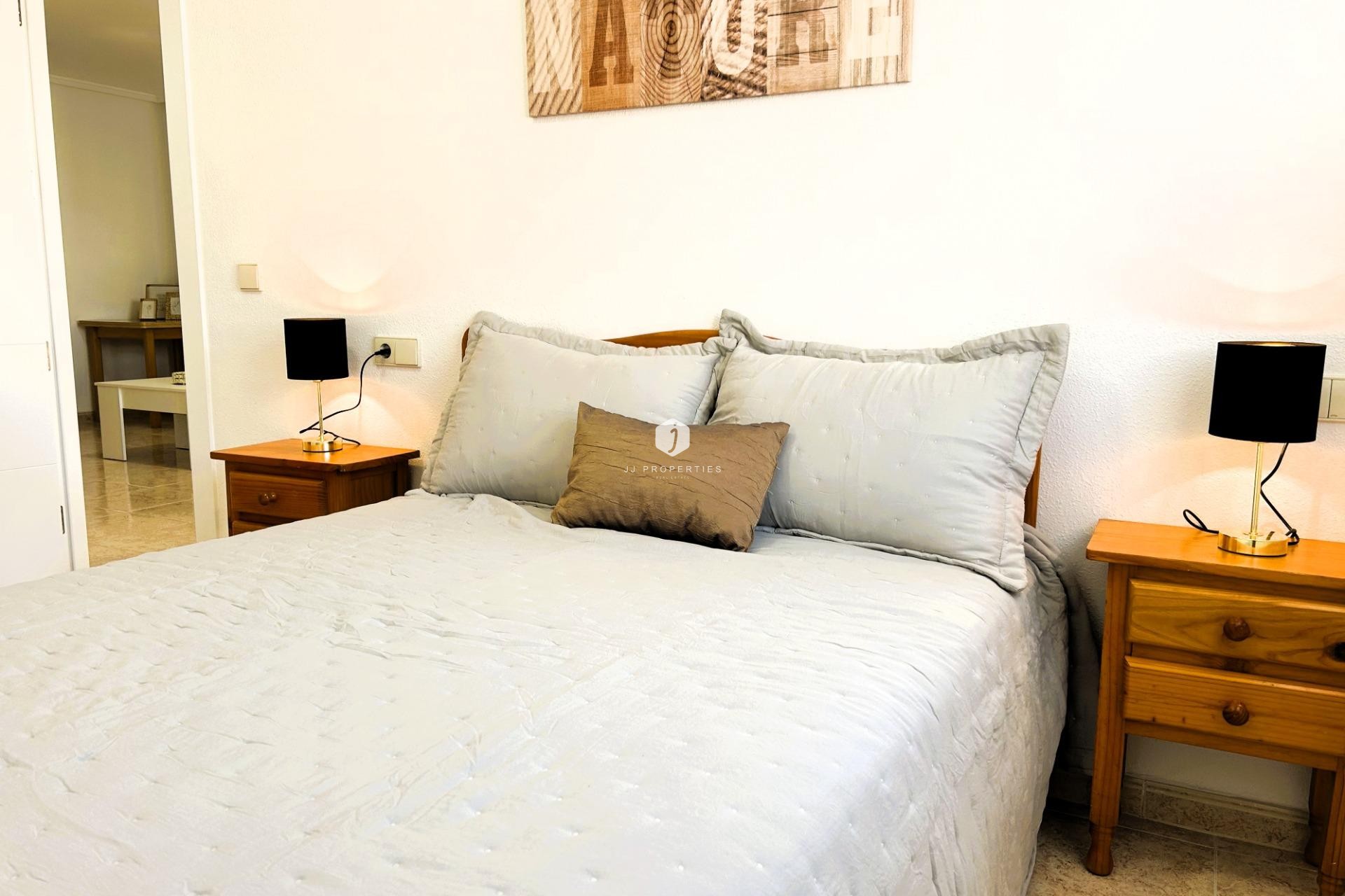 Tweedehands - Appartement / flat -
Torrevieja - El molino