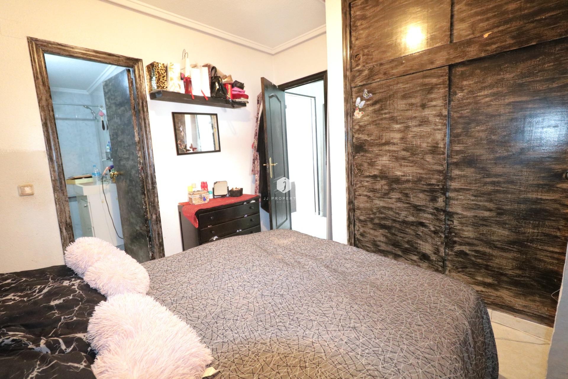 Tweedehands - Appartement / flat -
Torrevieja - El molino