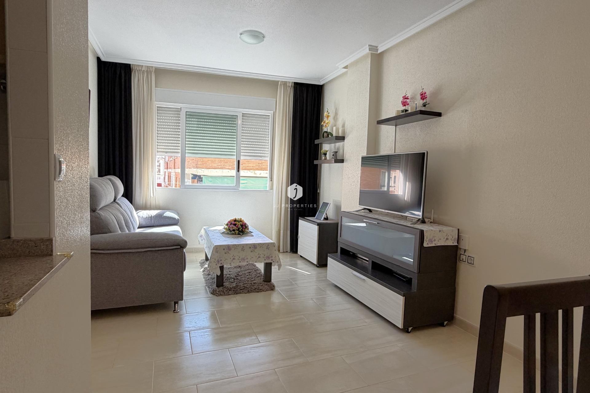 Tweedehands - Appartement / flat -
Torrevieja - El molino