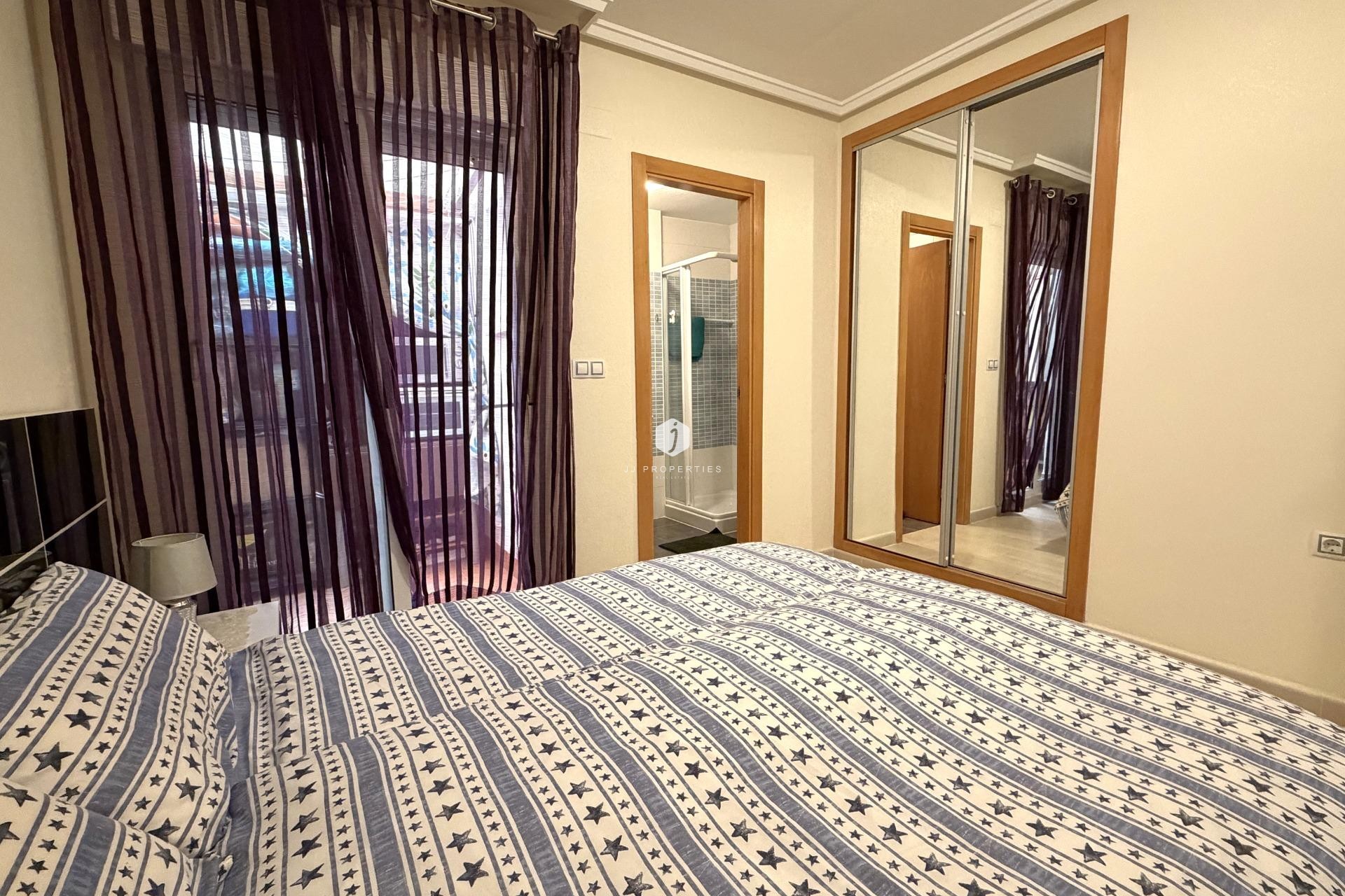 Tweedehands - Appartement / flat -
Torrevieja - El molino