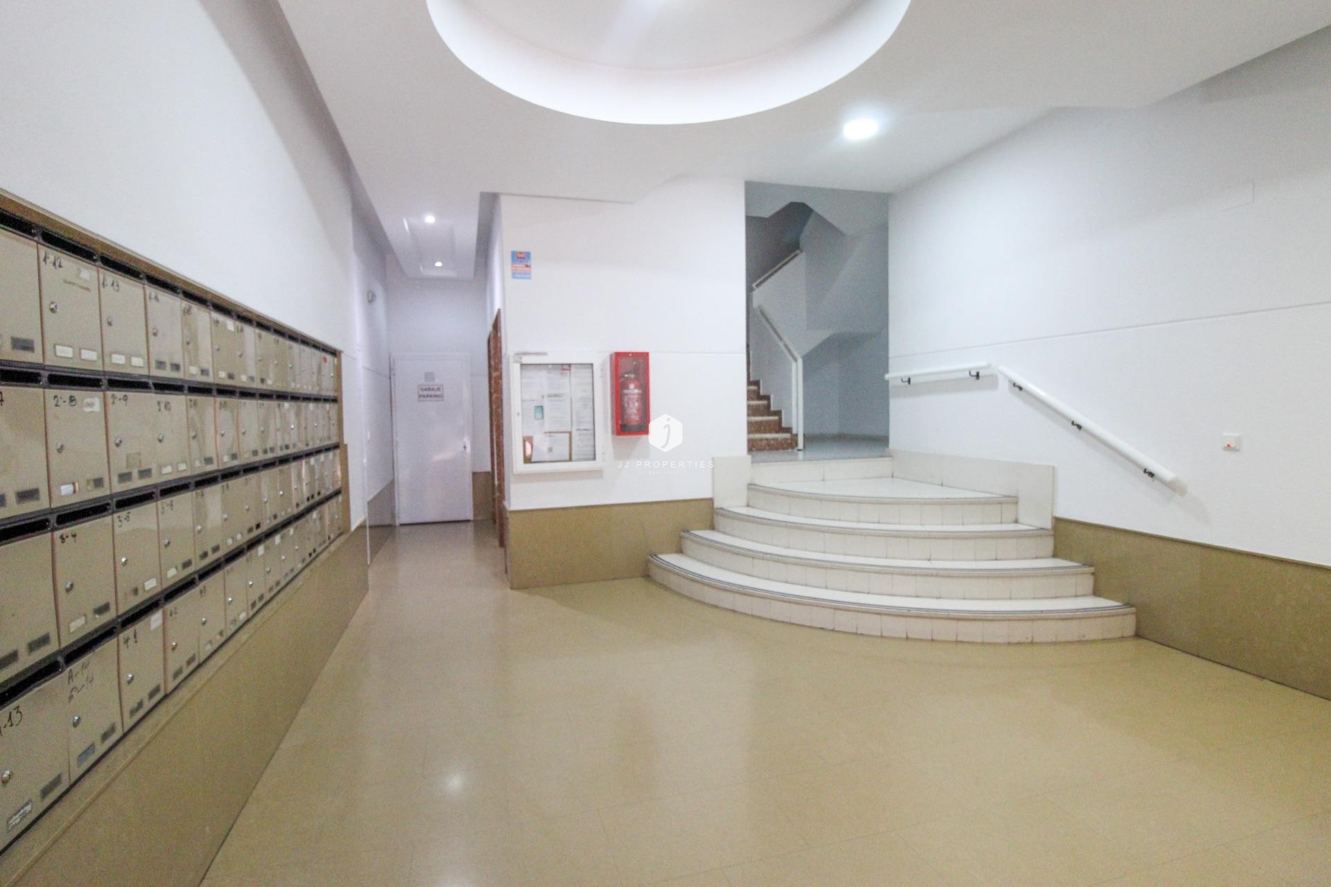 Tweedehands - Appartement / flat -
Torrevieja - El molino