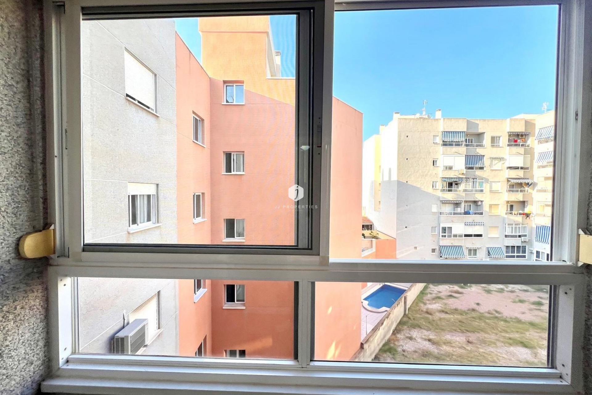 Tweedehands - Appartement / flat -
Torrevieja - Estacion de autobuses