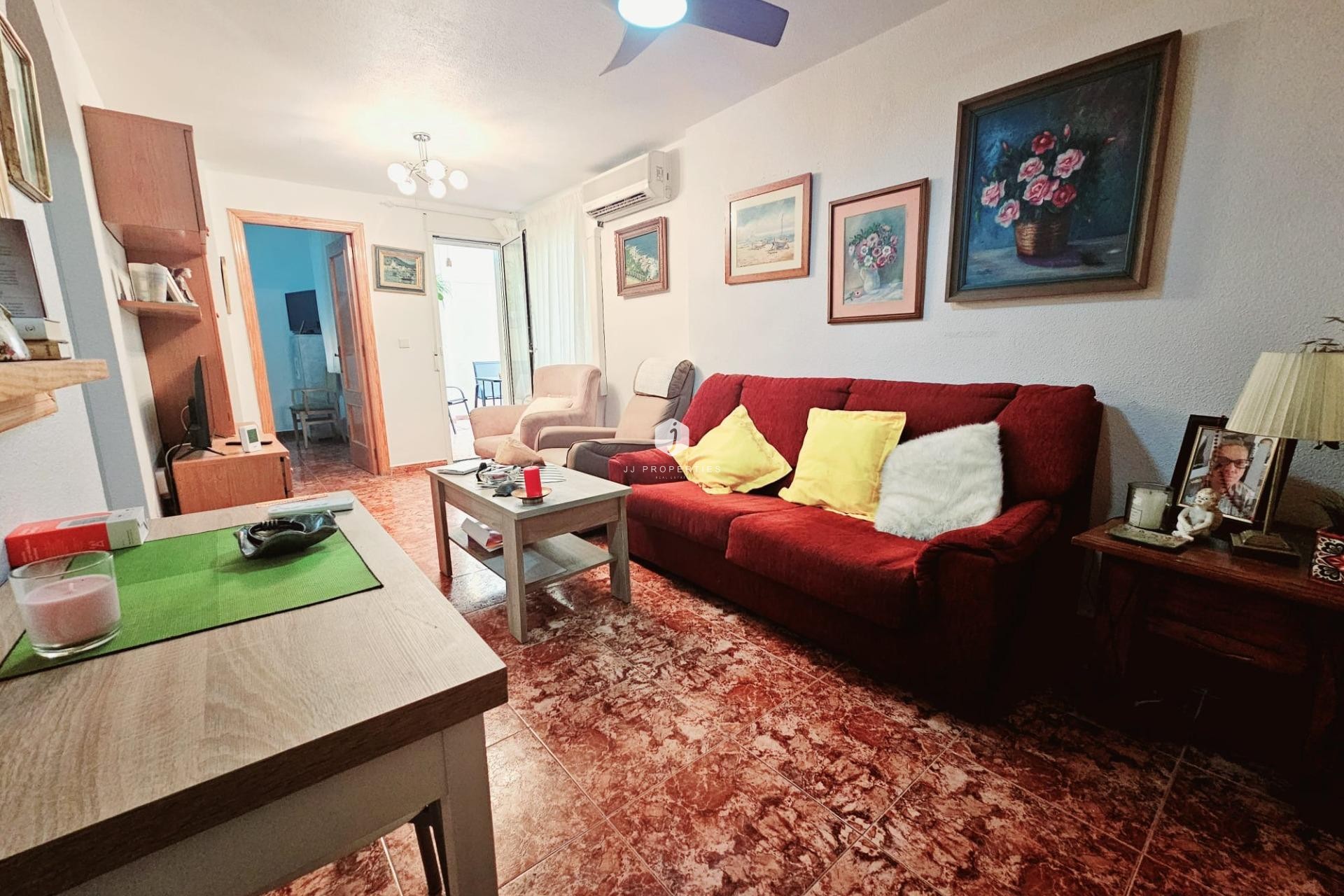 Tweedehands - Appartement / flat -
Torrevieja - Estacion de autobuses