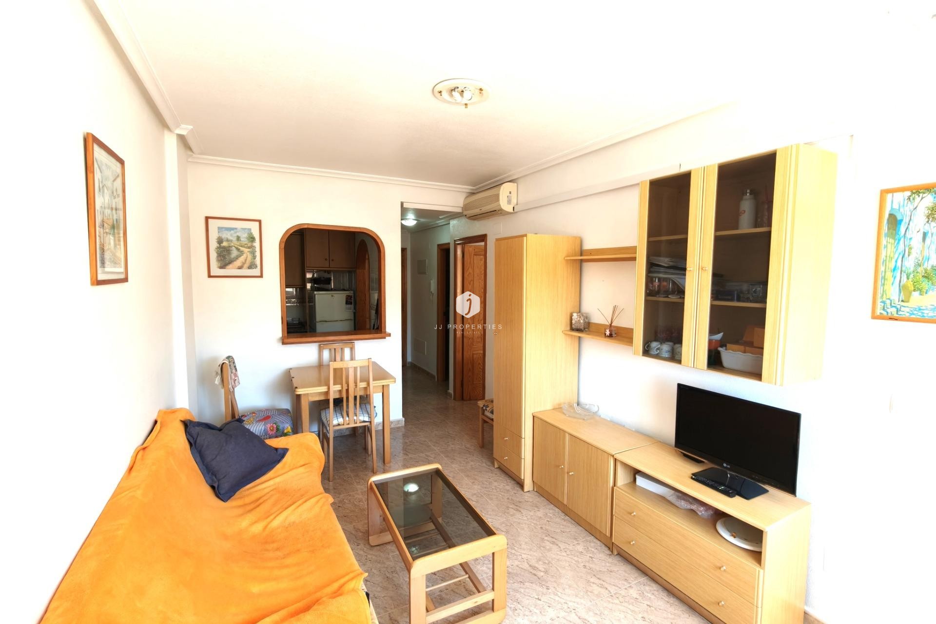 Tweedehands - Appartement / flat -
Torrevieja - Estacion de autobuses