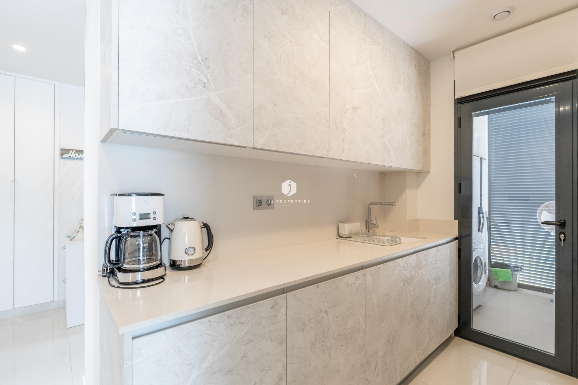 Tweedehands - Appartement / flat -
Torrevieja - Estacion de autobuses