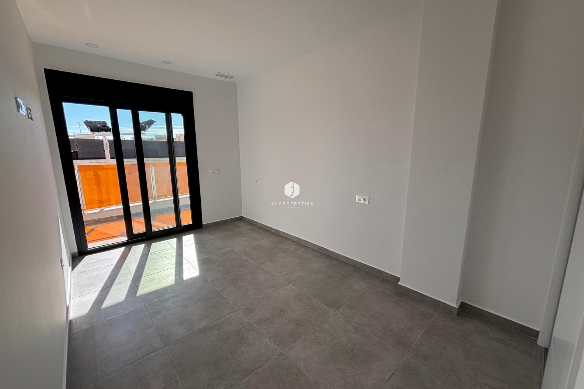Tweedehands - Appartement / flat -
Torrevieja - Estacion de autobuses