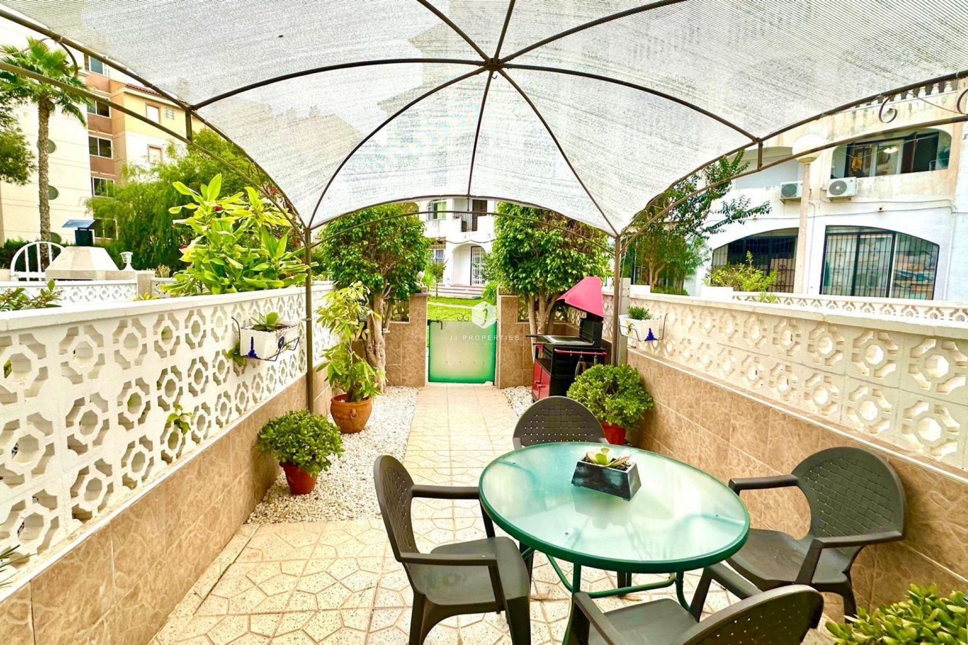 Tweedehands - Appartement / flat -
Torrevieja - Estacion de autobuses