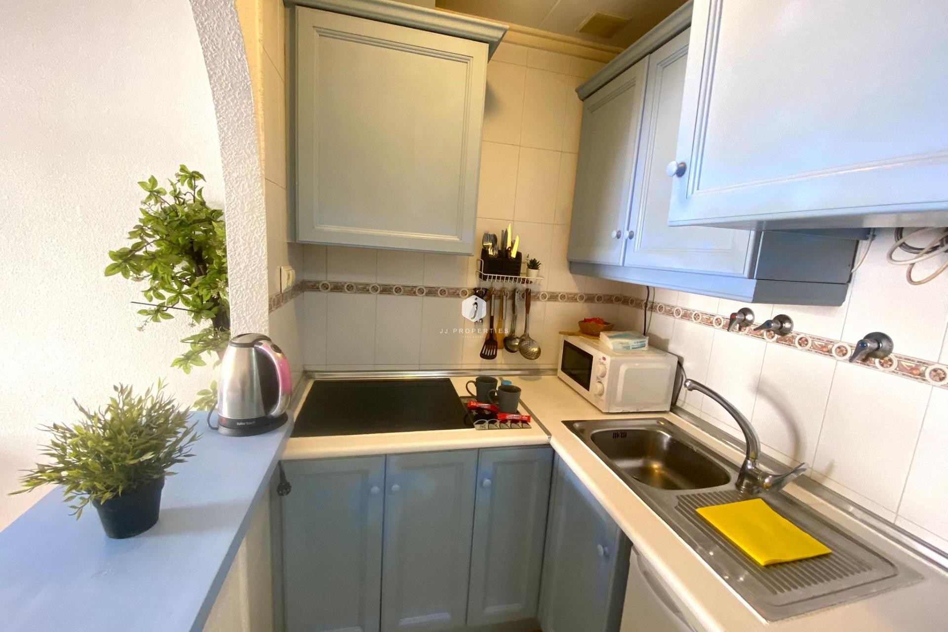 Tweedehands - Appartement / flat -
Torrevieja - Estacion de autobuses