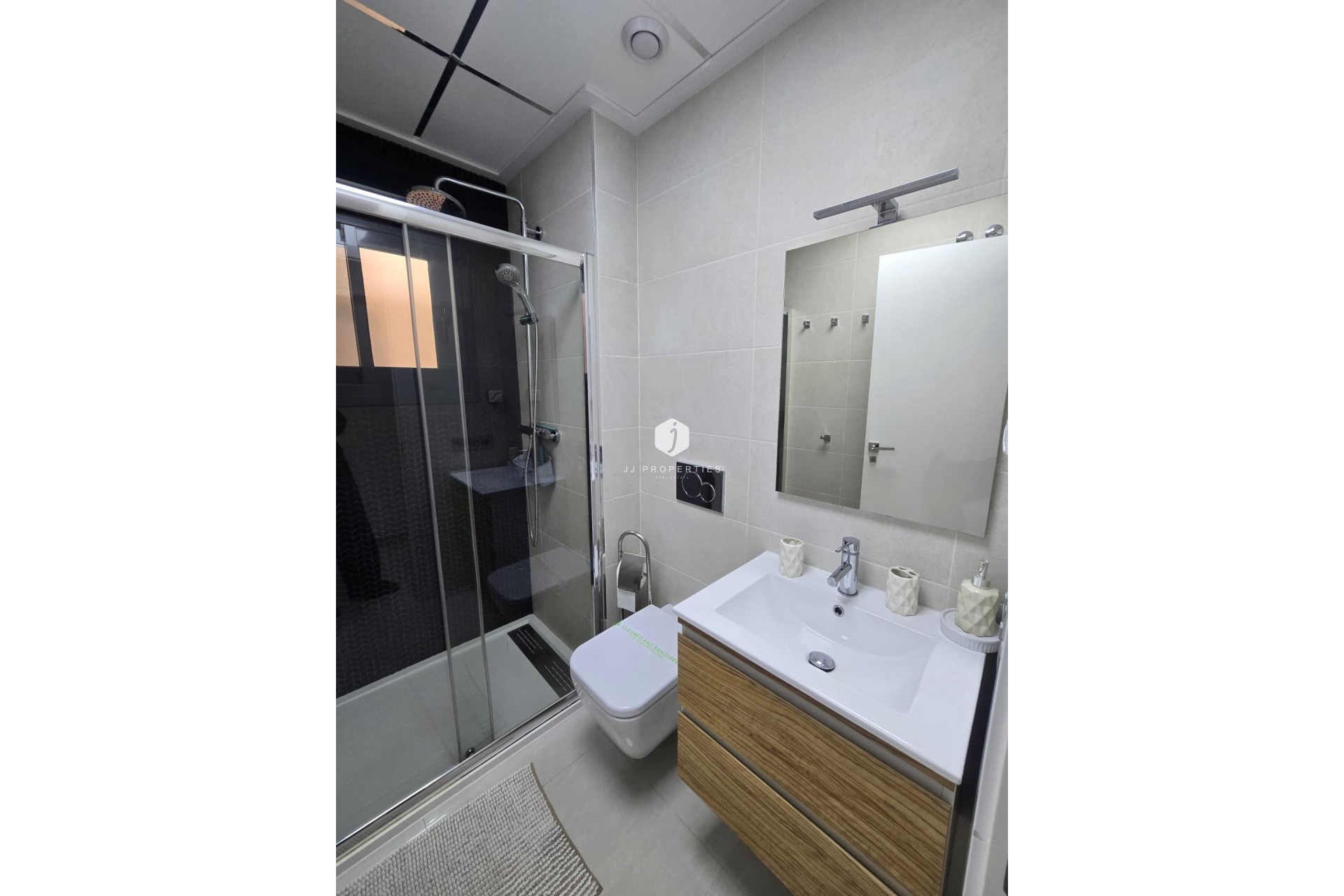 Tweedehands - Appartement / flat -
Torrevieja - Estacion de autobuses