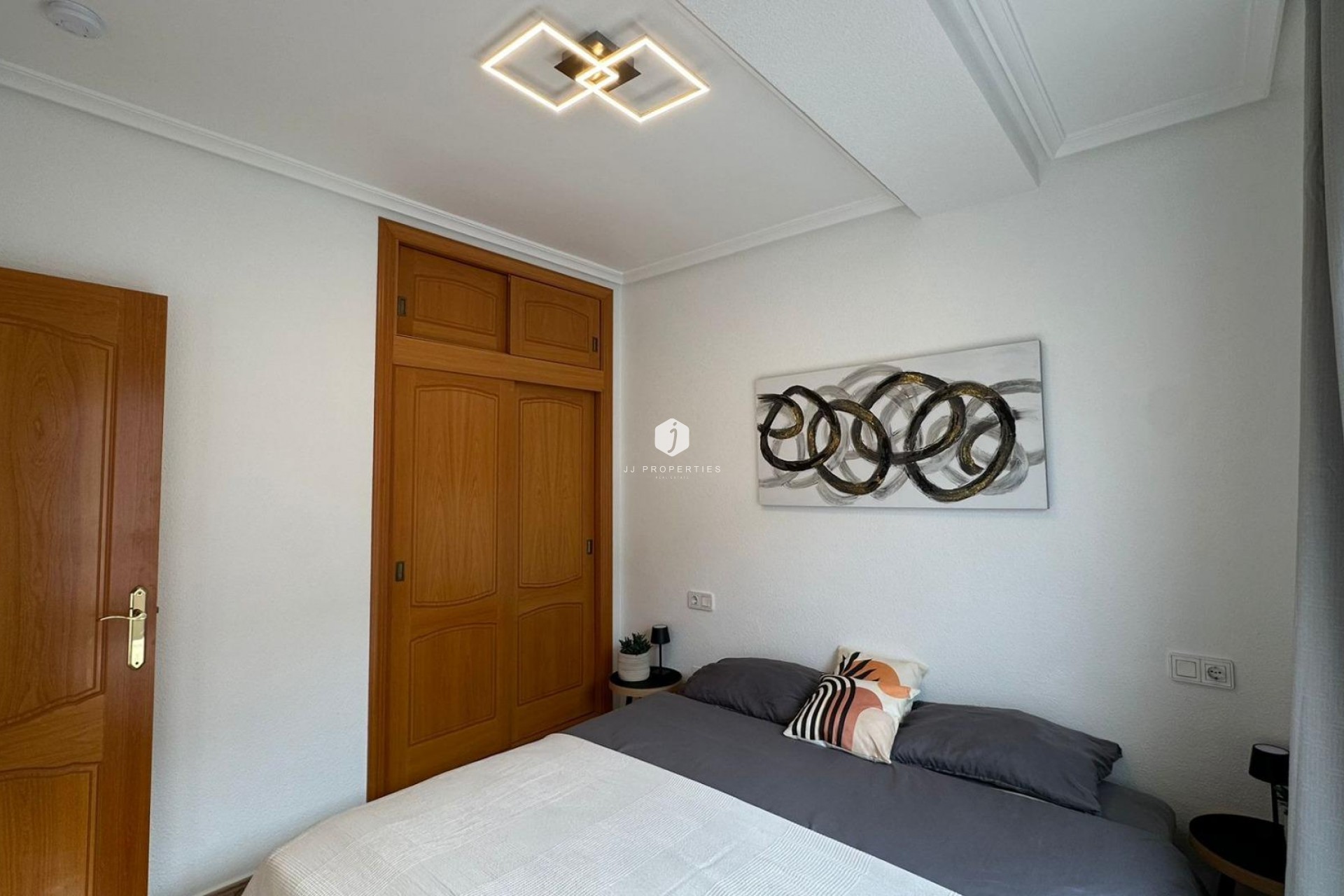 Tweedehands - Appartement / flat -
Torrevieja - Estacion de autobuses