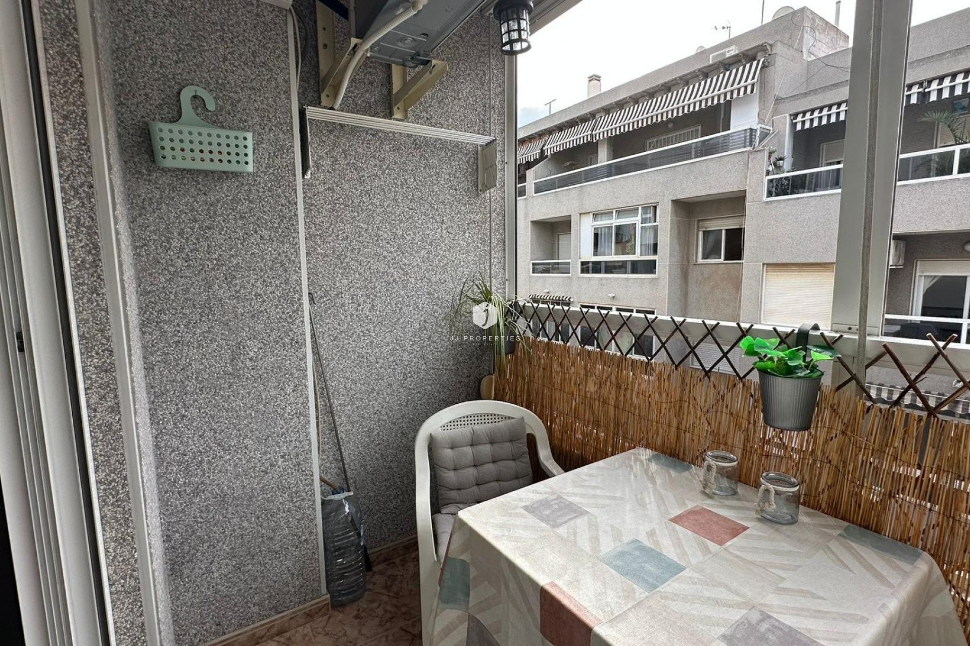 Tweedehands - Appartement / flat -
Torrevieja - Estacion de autobuses