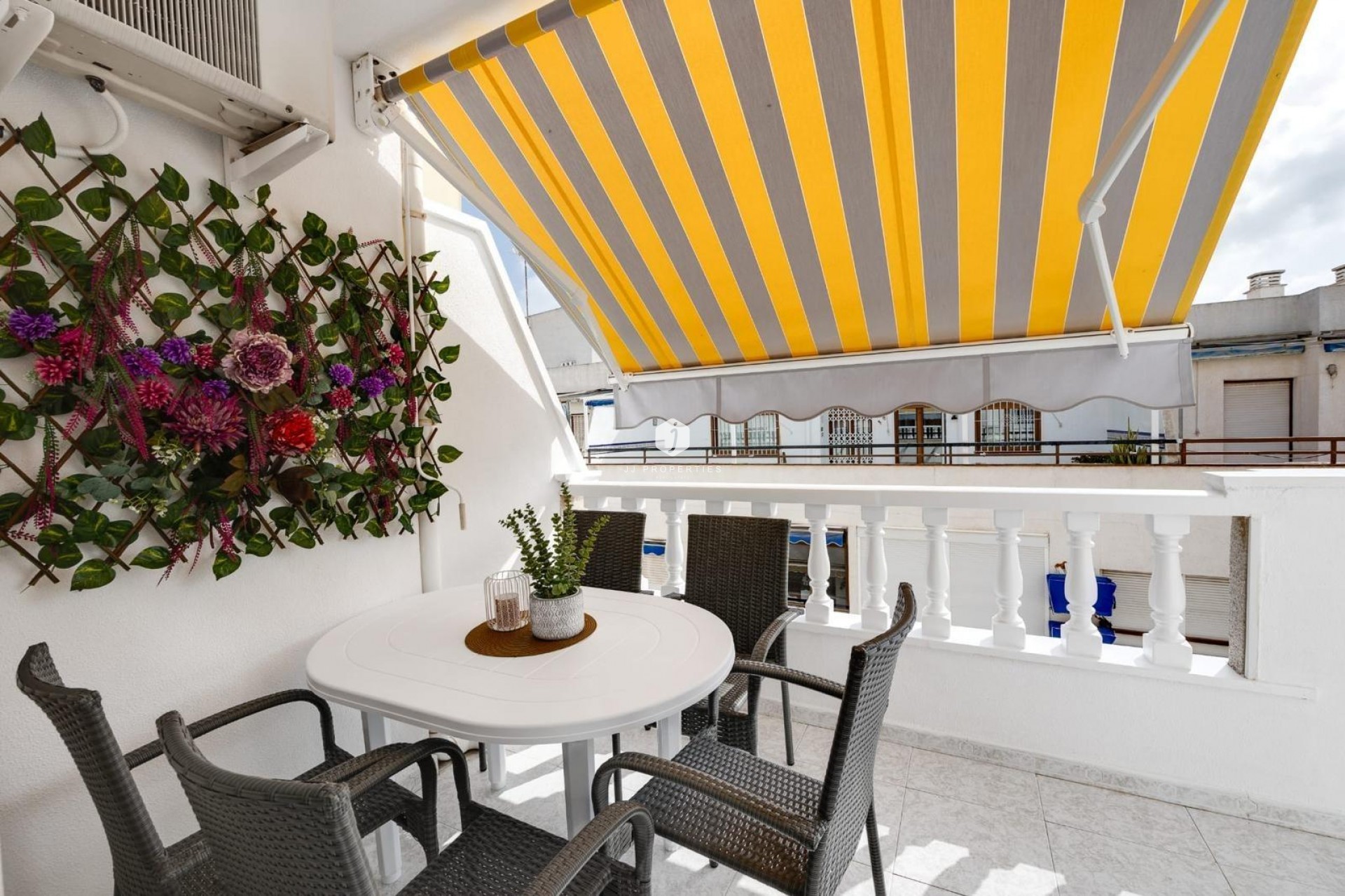 Tweedehands - Appartement / flat -
Torrevieja - Estacion de autobuses