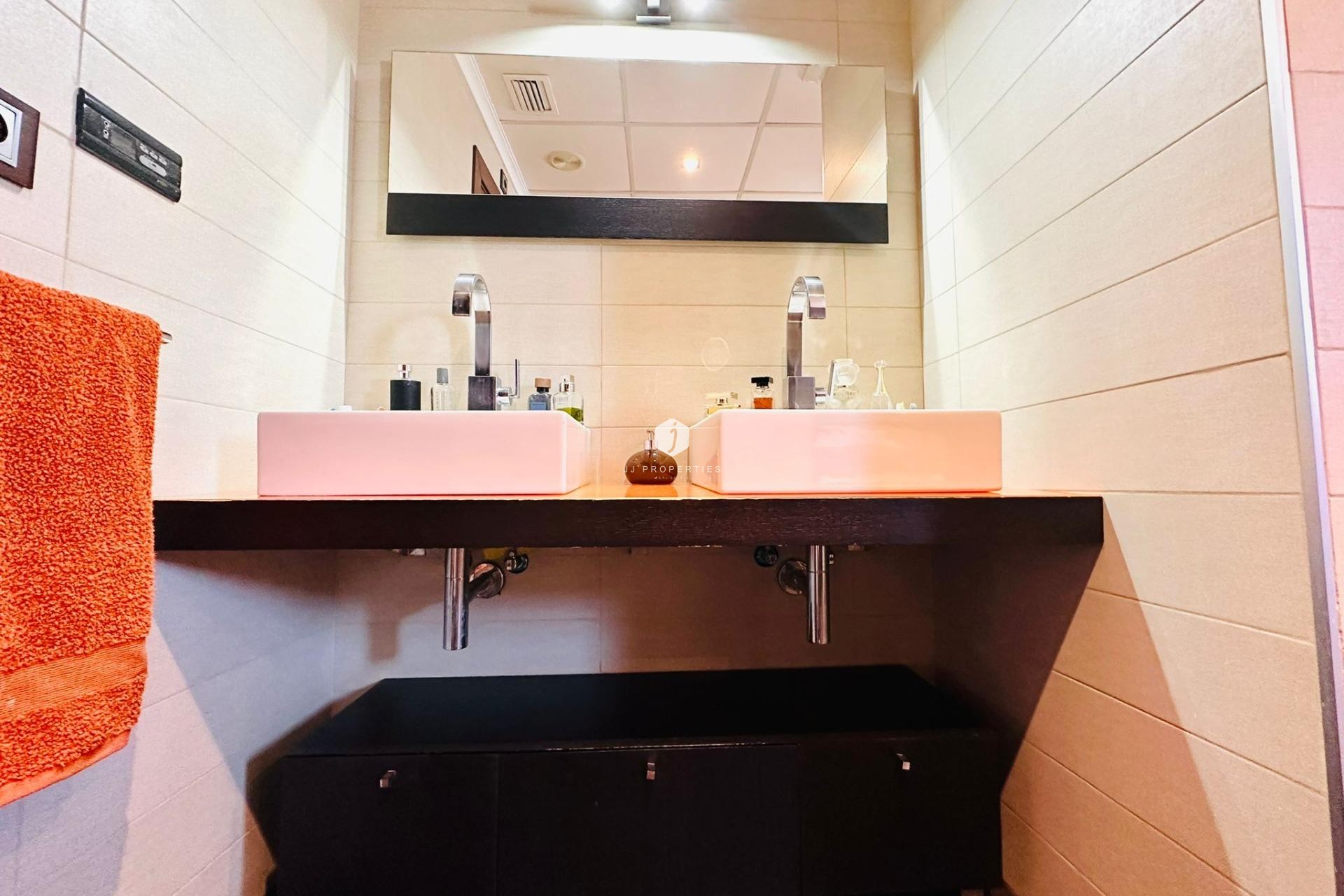 Tweedehands - Appartement / flat -
Torrevieja - Estacion de autobuses