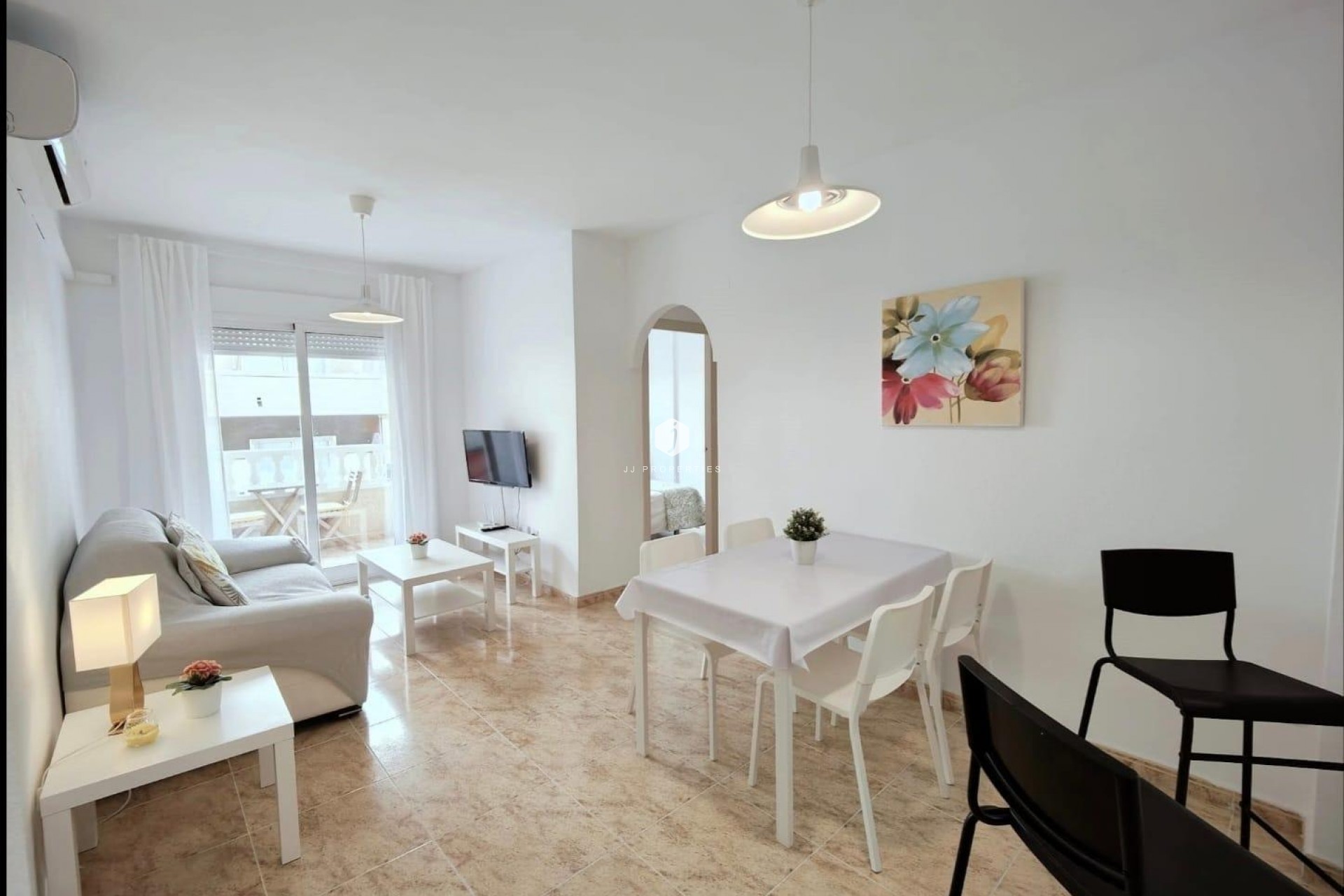 Tweedehands - Appartement / flat -
Torrevieja - Estacion de autobuses