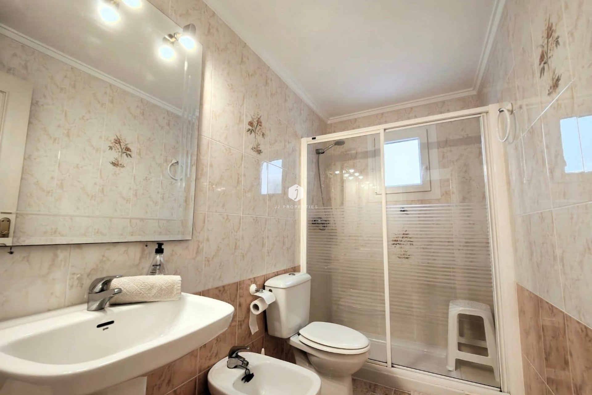 Tweedehands - Appartement / flat -
Torrevieja - Estacion de autobuses