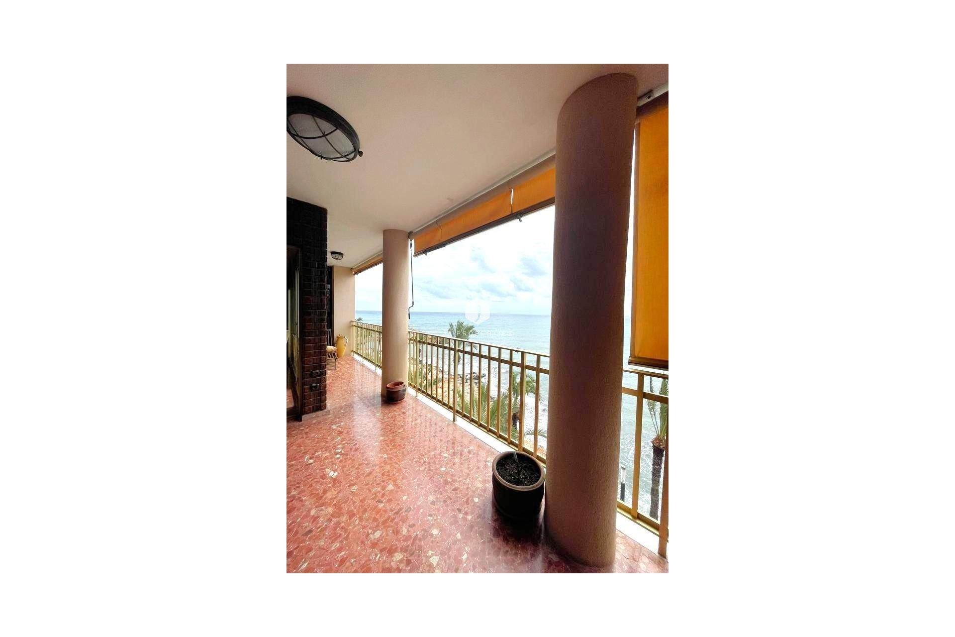 Tweedehands - Appartement / flat -
Torrevieja - Estacion de autobuses