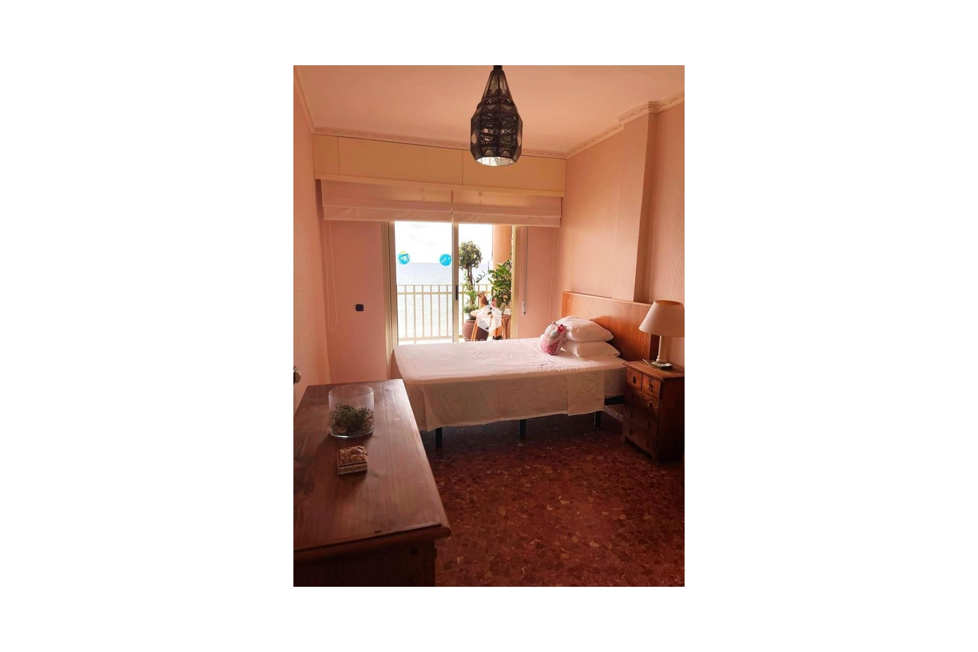 Tweedehands - Appartement / flat -
Torrevieja - Estacion de autobuses