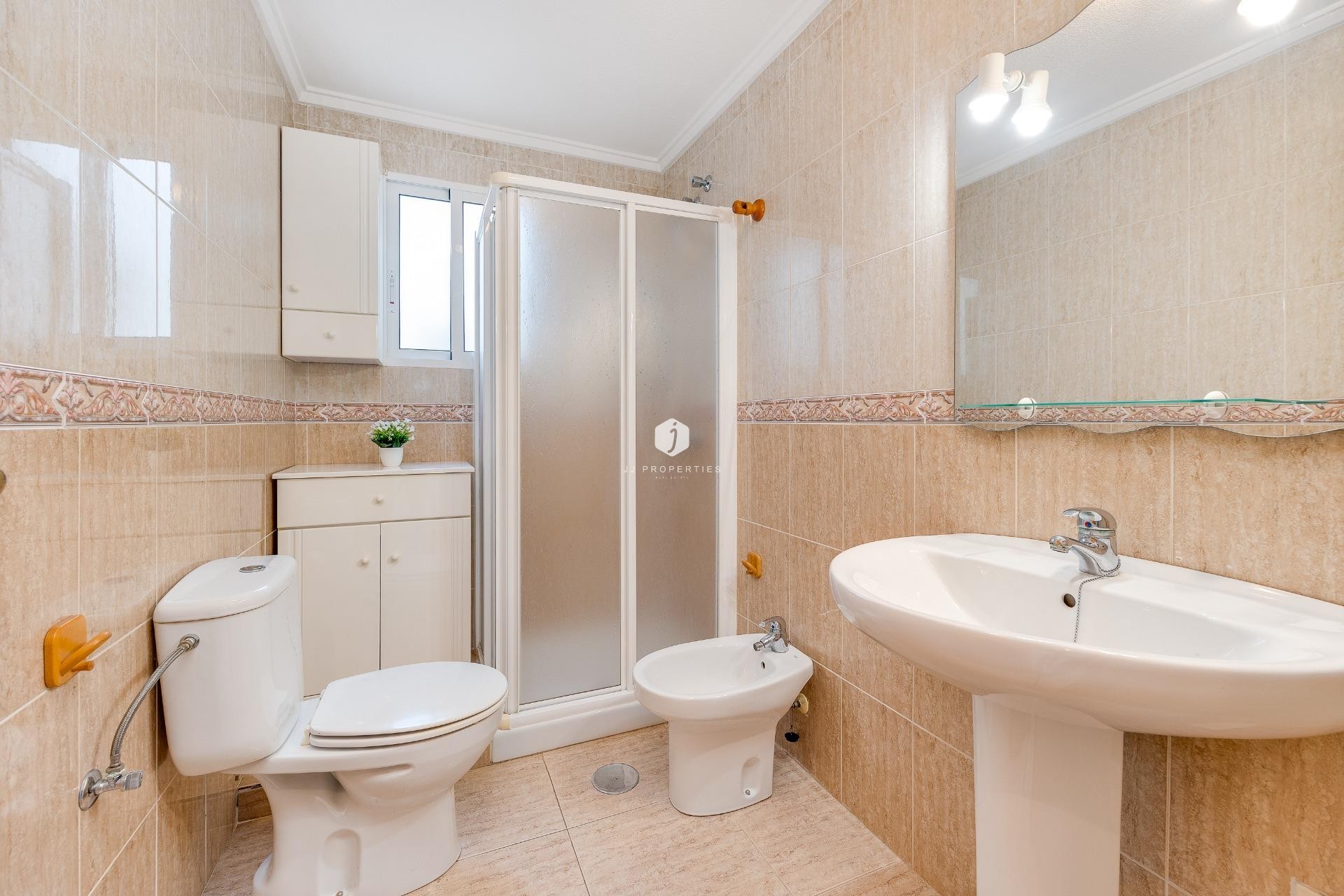 Tweedehands - Appartement / flat -
Torrevieja - Estacion de autobuses