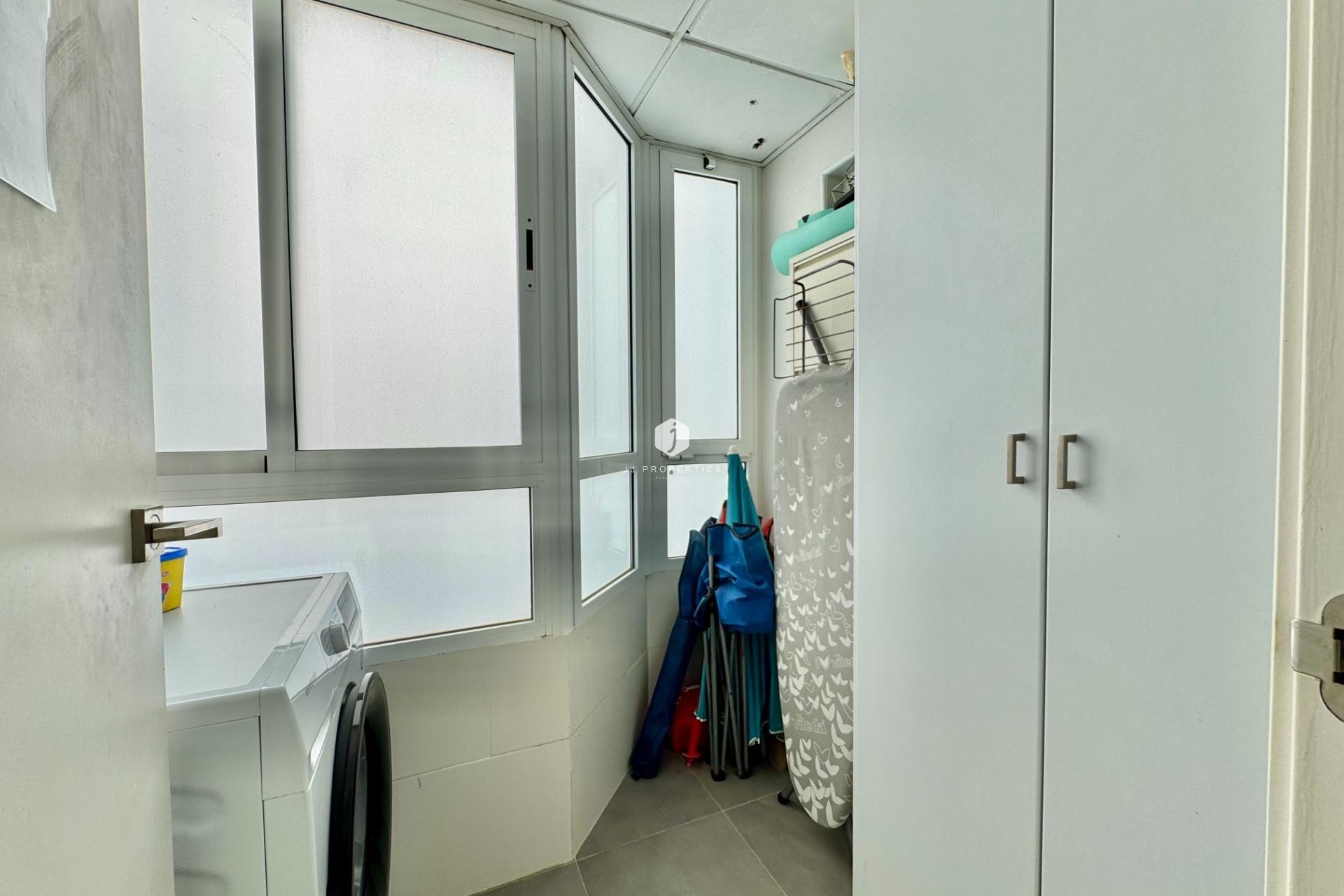 Tweedehands - Appartement / flat -
Torrevieja - Estacion de autobuses