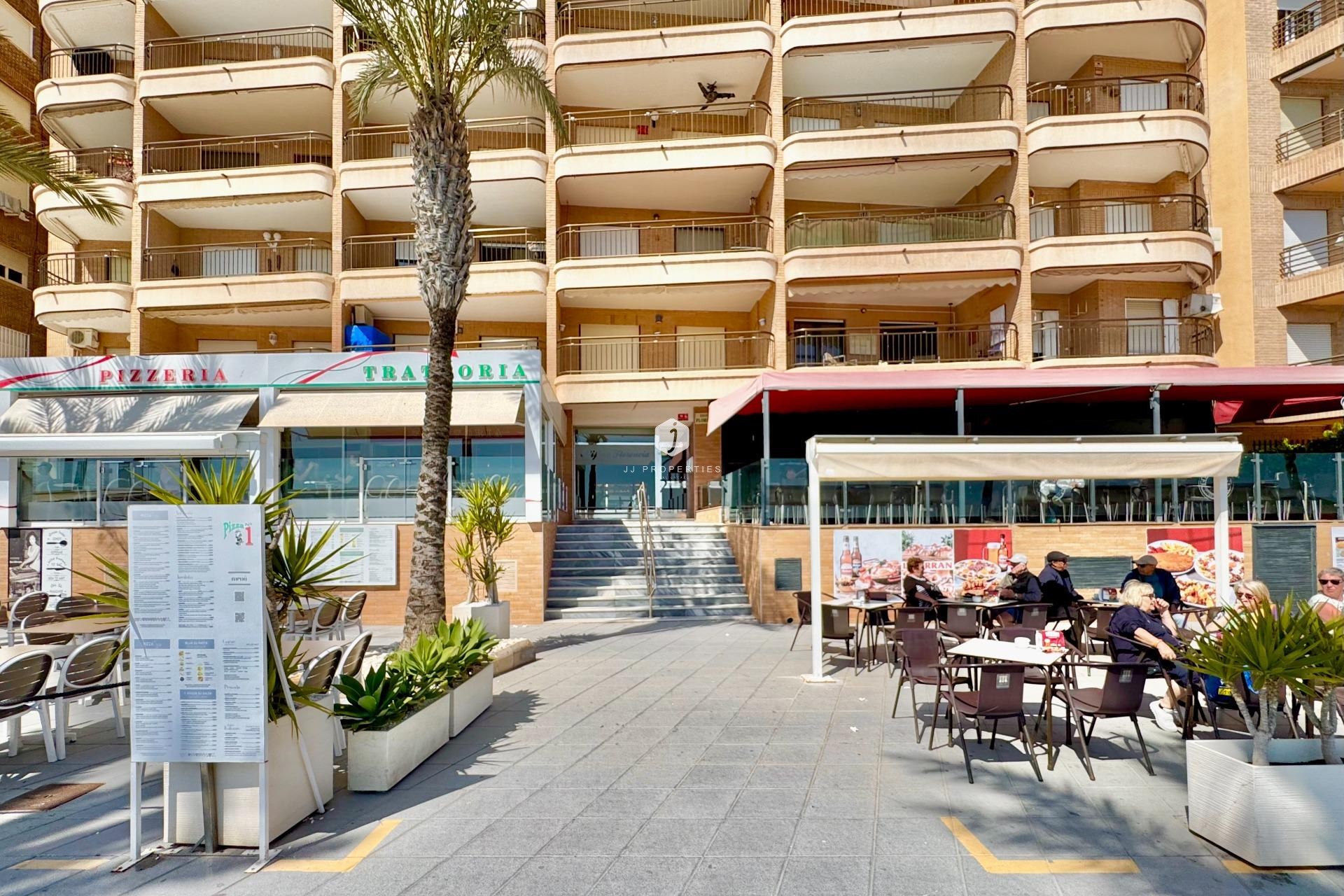 Tweedehands - Appartement / flat -
Torrevieja - Estacion de autobuses