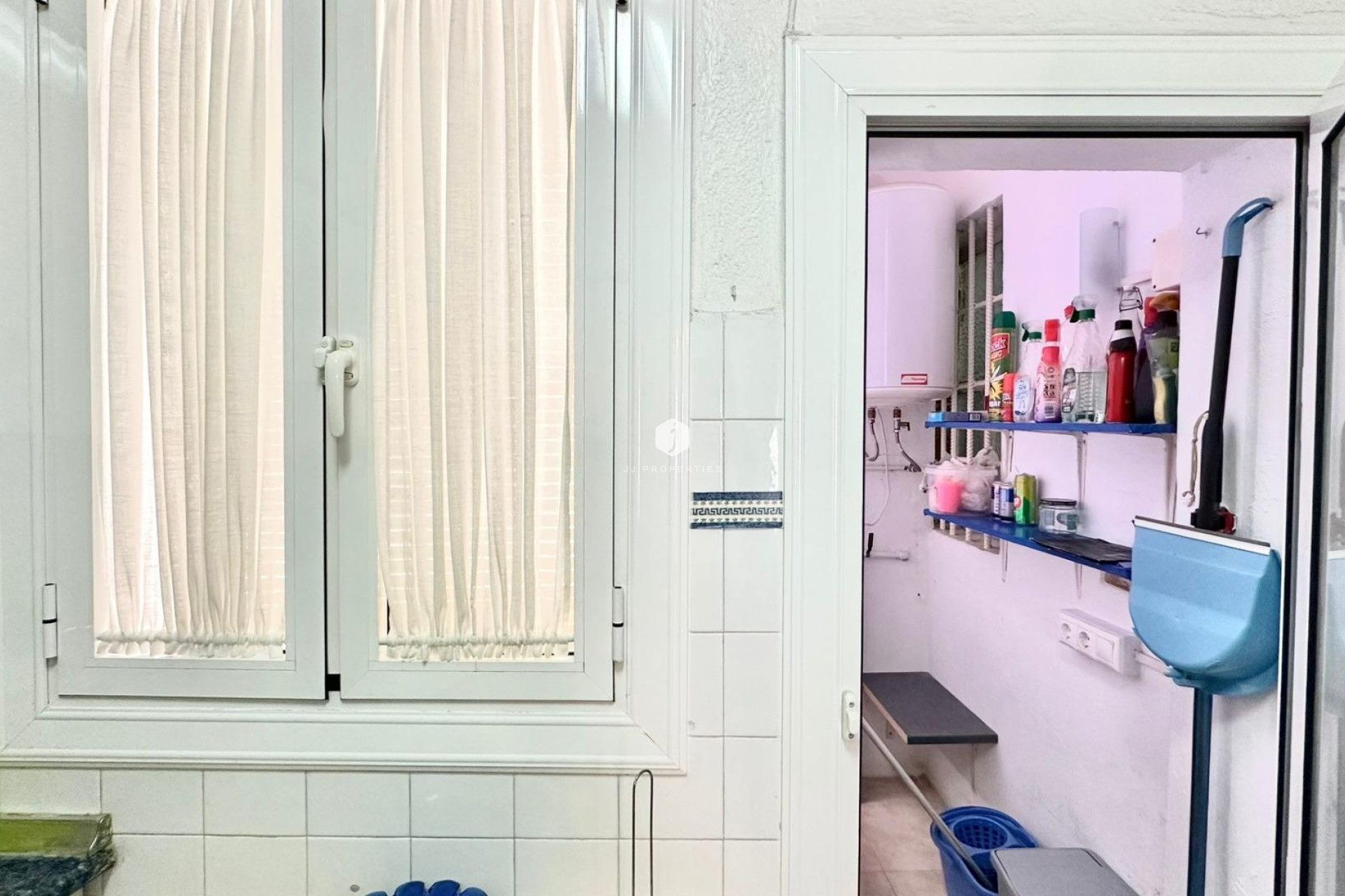 Tweedehands - Appartement / flat -
Torrevieja - Estacion de autobuses