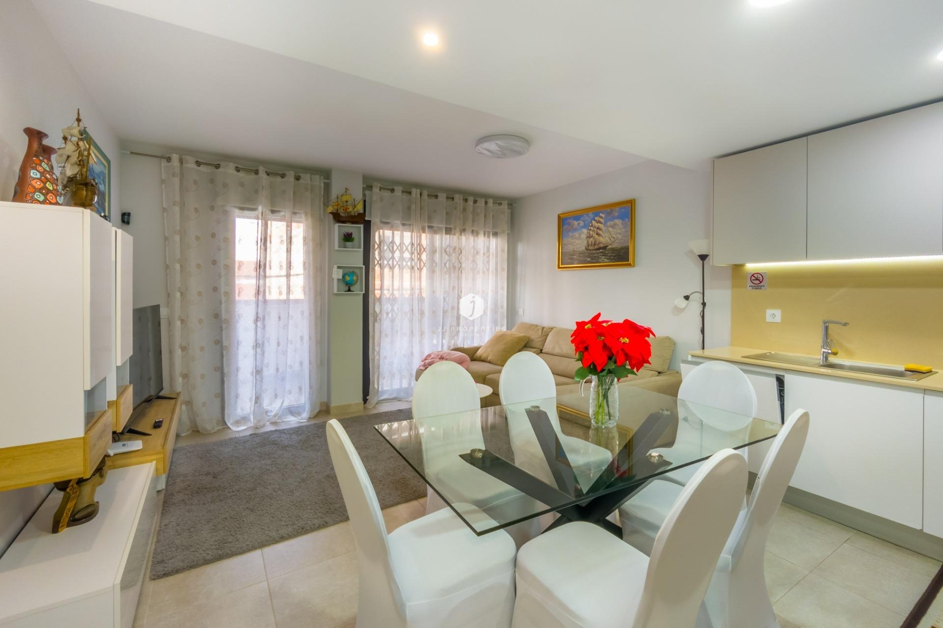 Tweedehands - Appartement / flat -
Torrevieja - Estacion de autobuses