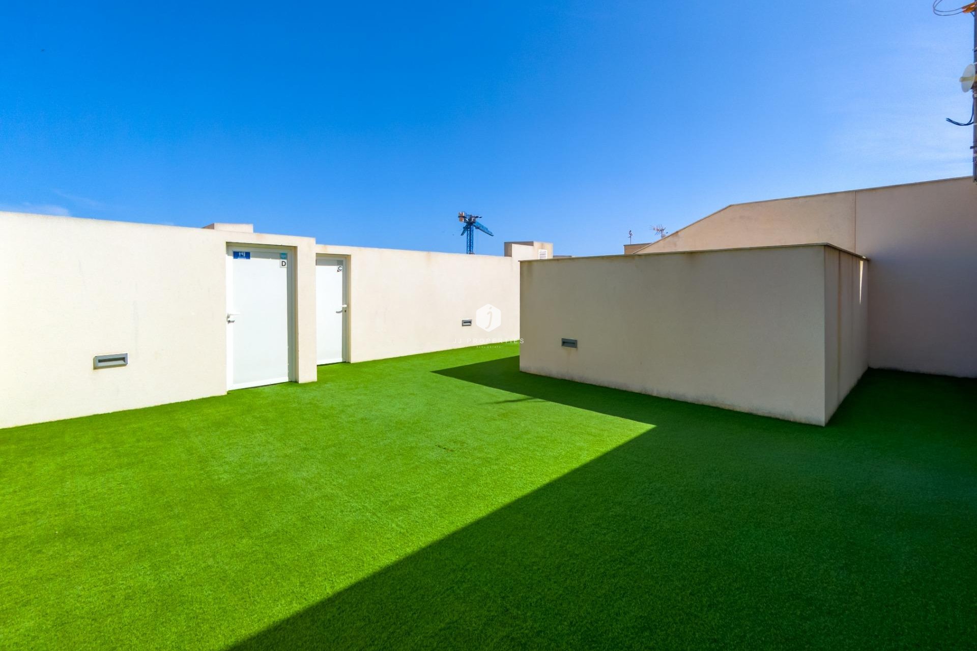 Tweedehands - Appartement / flat -
Torrevieja - Estacion de autobuses