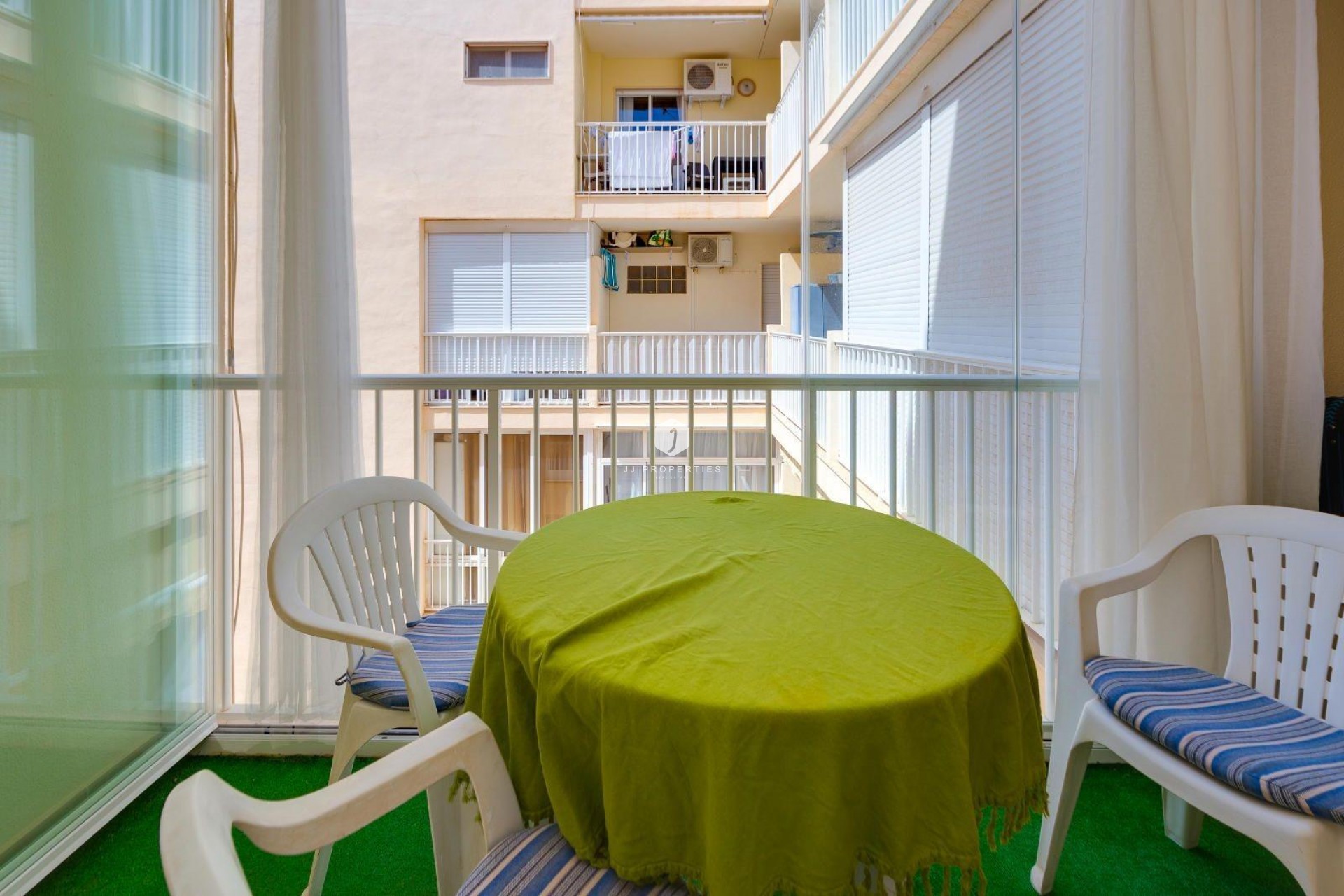 Tweedehands - Appartement / flat -
Torrevieja - Estacion de autobuses