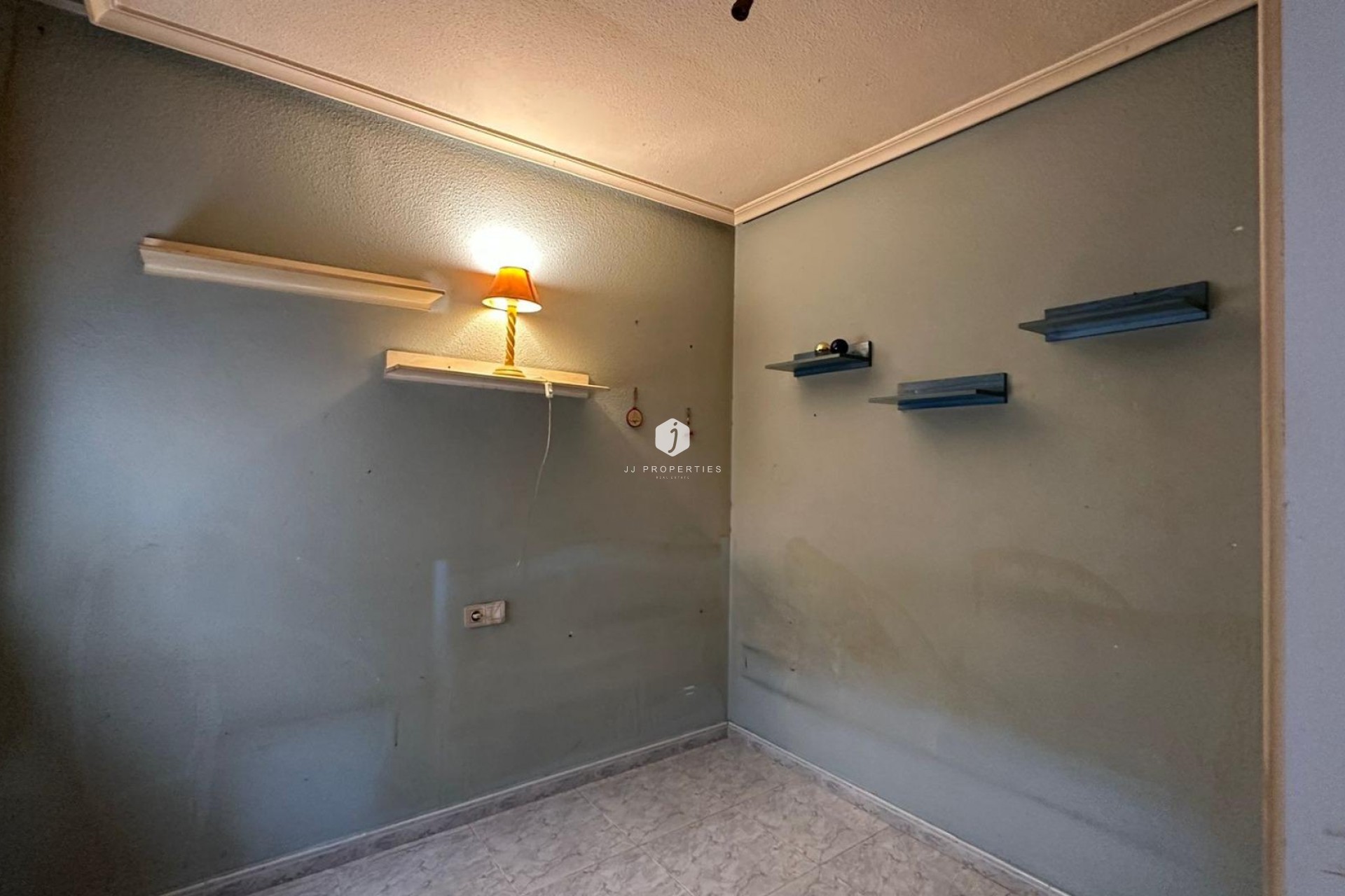 Tweedehands - Appartement / flat -
Torrevieja - Estacion de autobuses